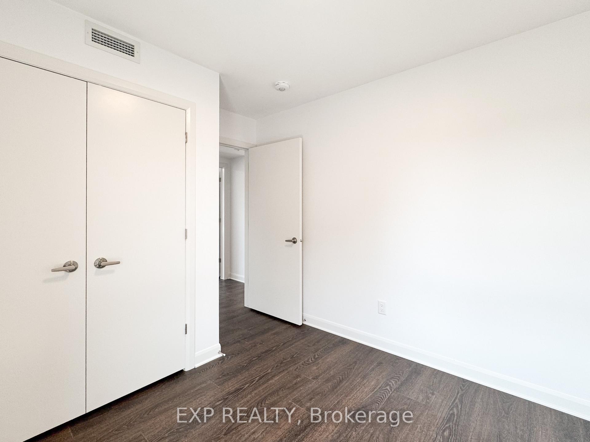 Photo 19 of Unit E, 25 Fair Oaks Crescent E, Ottawa, Craig Henry/Woodvale — HOMEH