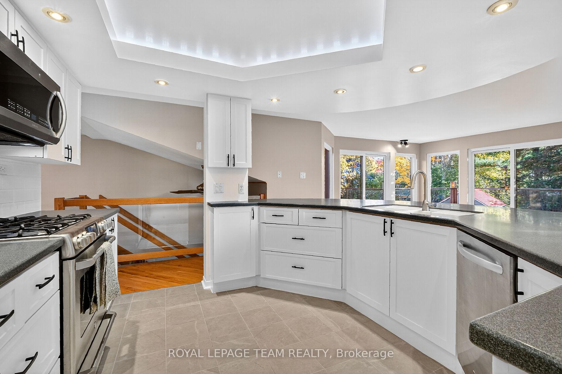 Photo 14 of 5 Gladiola Place, Ottawa, Briargreen — HOMEH