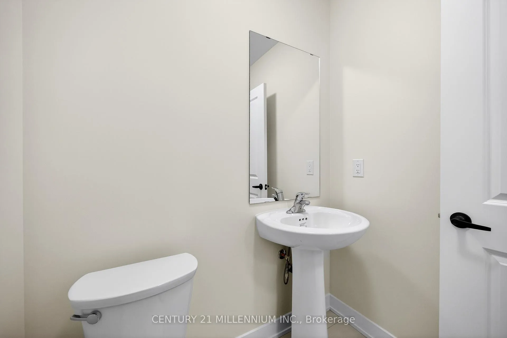 Photo 6 of 116 Gordon Street, Shelburne — HOMEH