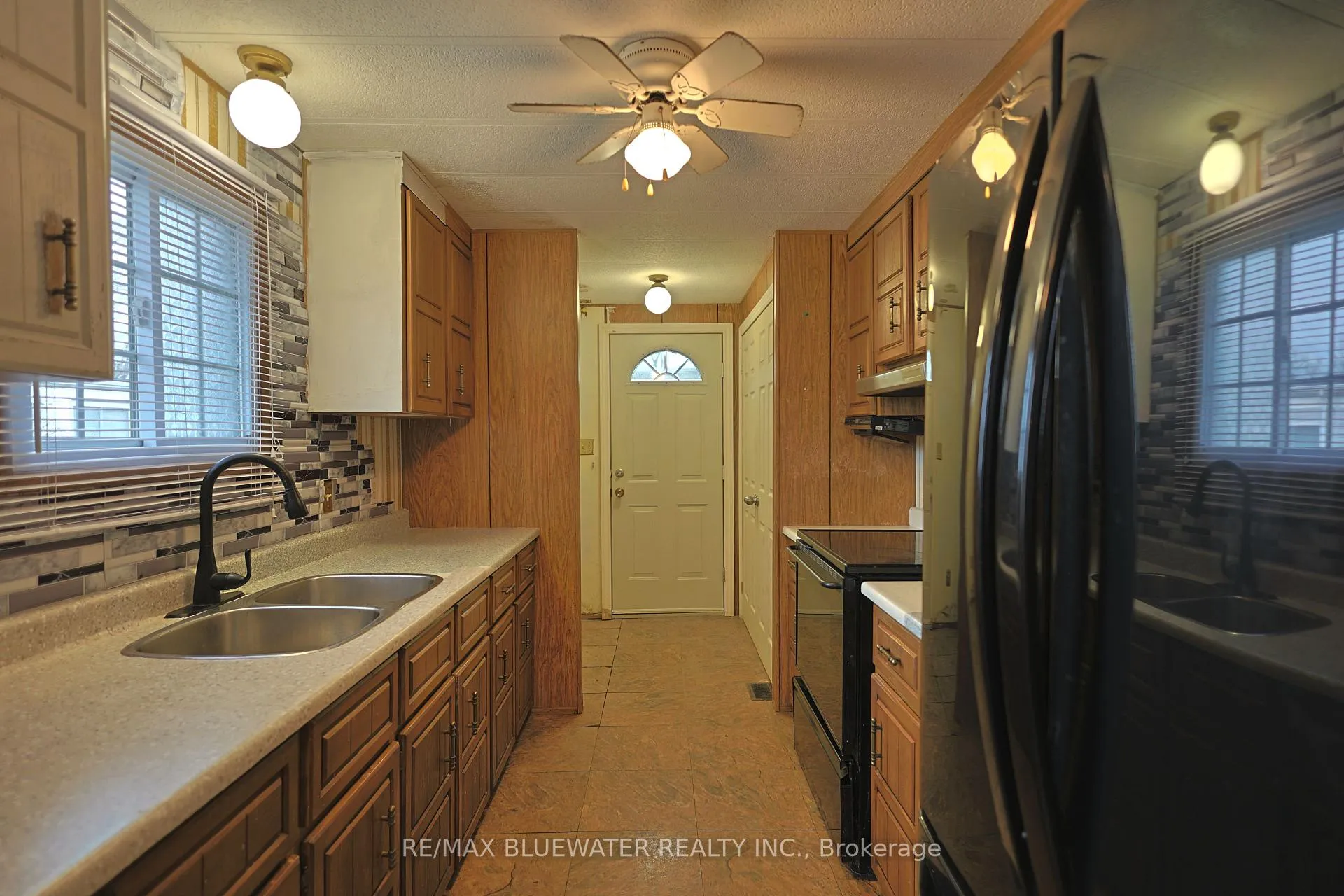 Photo 15 of 39 St Andrews Place, South Huron, Stephen — HOMEH