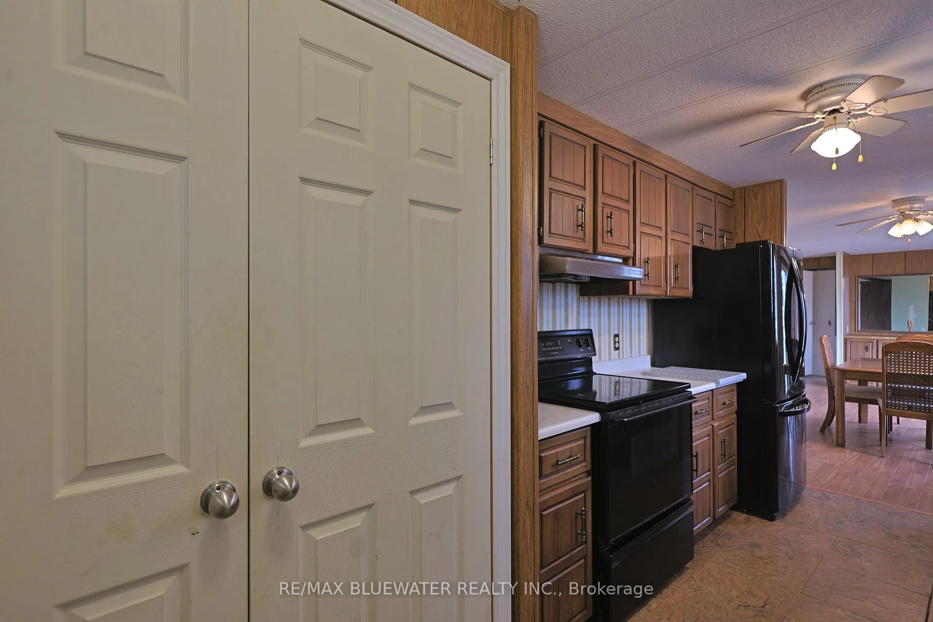 Photo 17 of 39 St Andrews Place, South Huron, Stephen — HOMEH