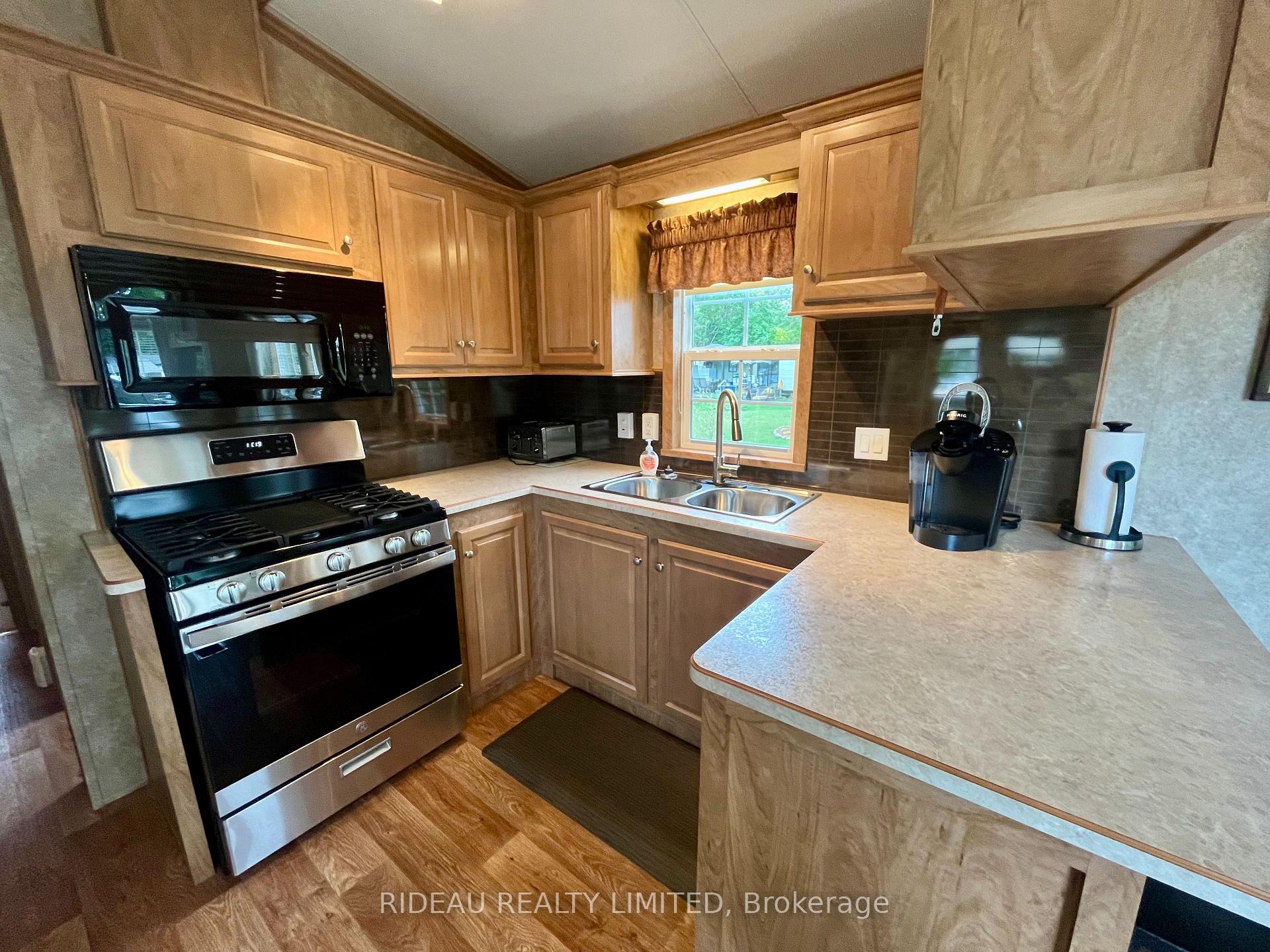 Photo 10 of 72 Rideau Mac Resort Road, Rideau Lakes, Rideau Lakes (South Elmsley) Twp — HOMEH