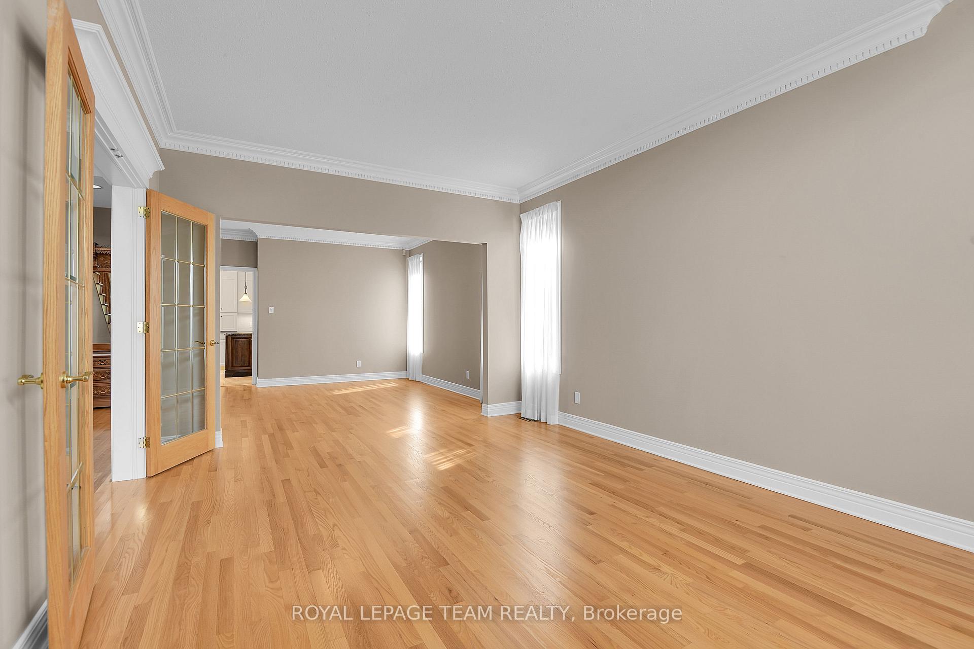 Photo 7 of 33 Northgate Street S, Ottawa, Centrepointe — HOMEH