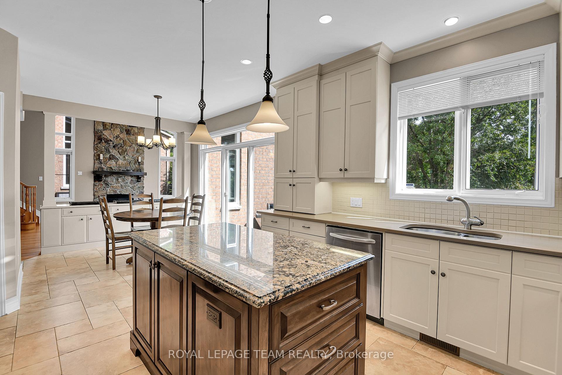 Photo 11 of 33 Northgate Street S, Ottawa, Centrepointe — HOMEH
