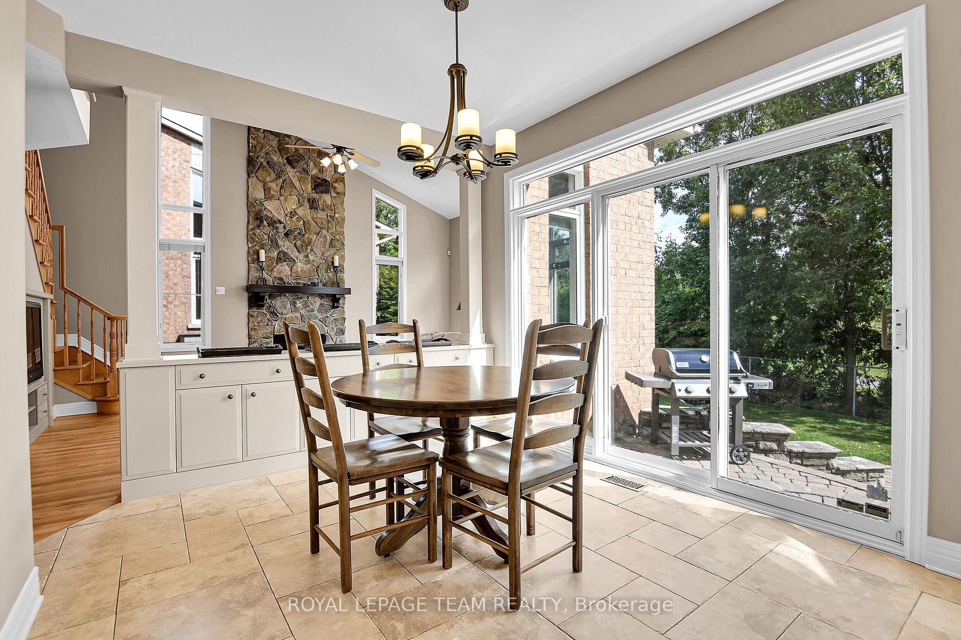 Photo 12 of 33 Northgate Street S, Ottawa, Centrepointe — HOMEH