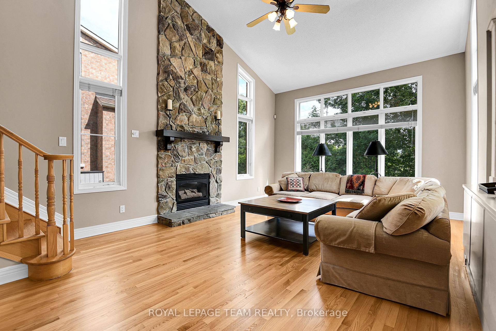 Photo 13 of 33 Northgate Street S, Ottawa, Centrepointe — HOMEH