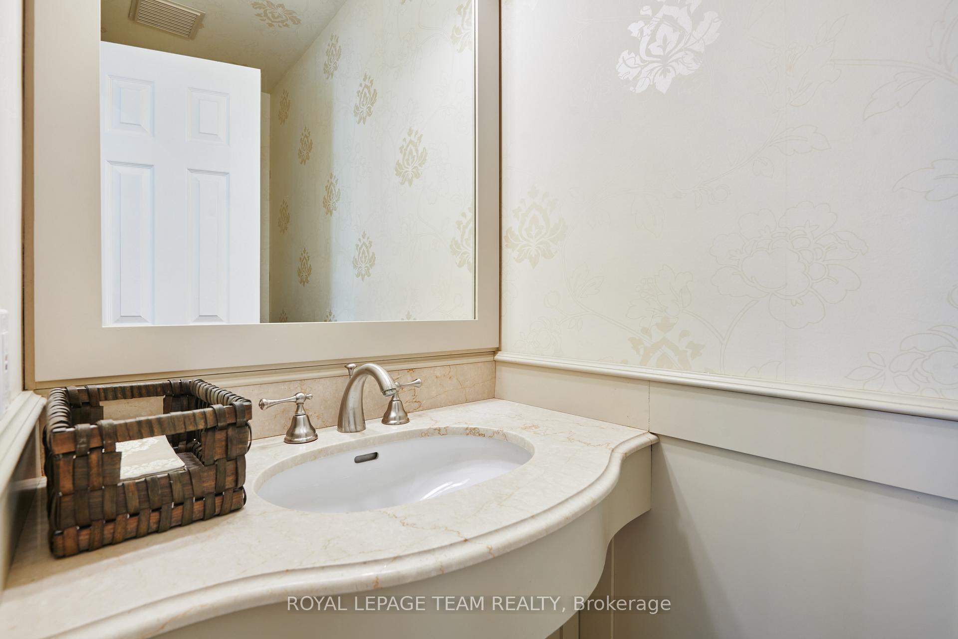 Photo 17 of 33 Northgate Street S, Ottawa, Centrepointe — HOMEH