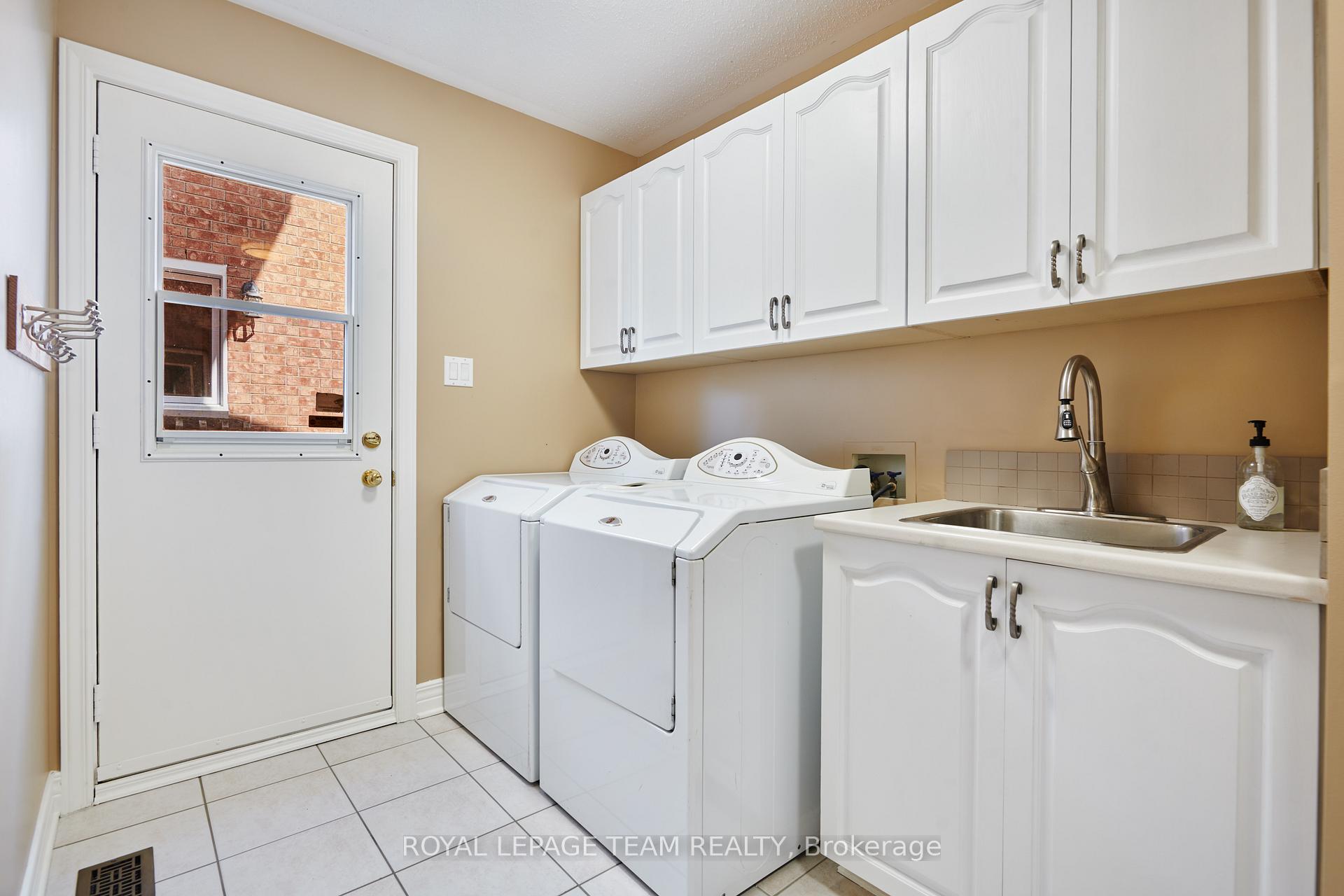 Photo 18 of 33 Northgate Street S, Ottawa, Centrepointe — HOMEH
