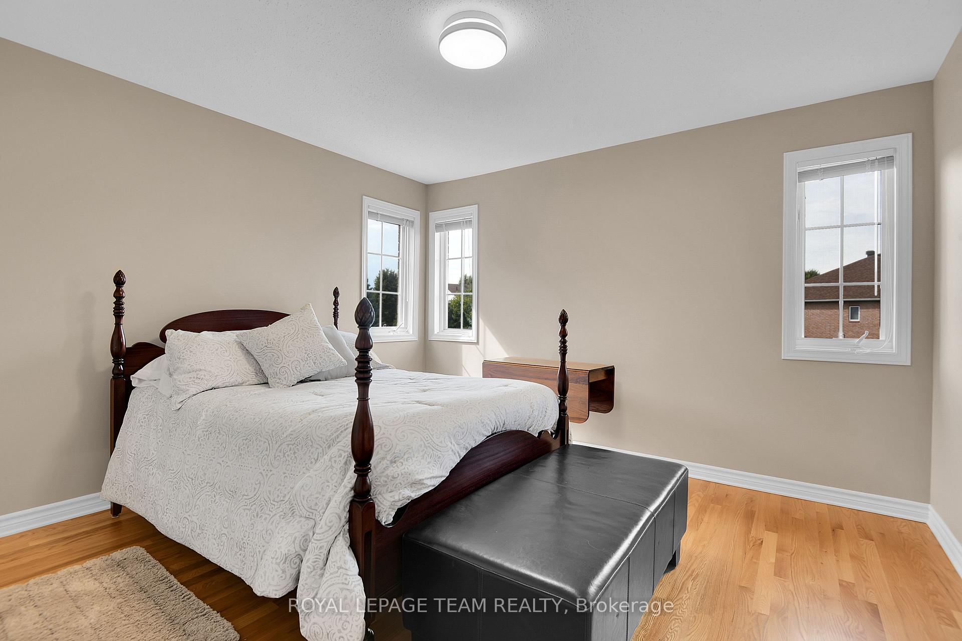 Photo 24 of 33 Northgate Street S, Ottawa, Centrepointe — HOMEH