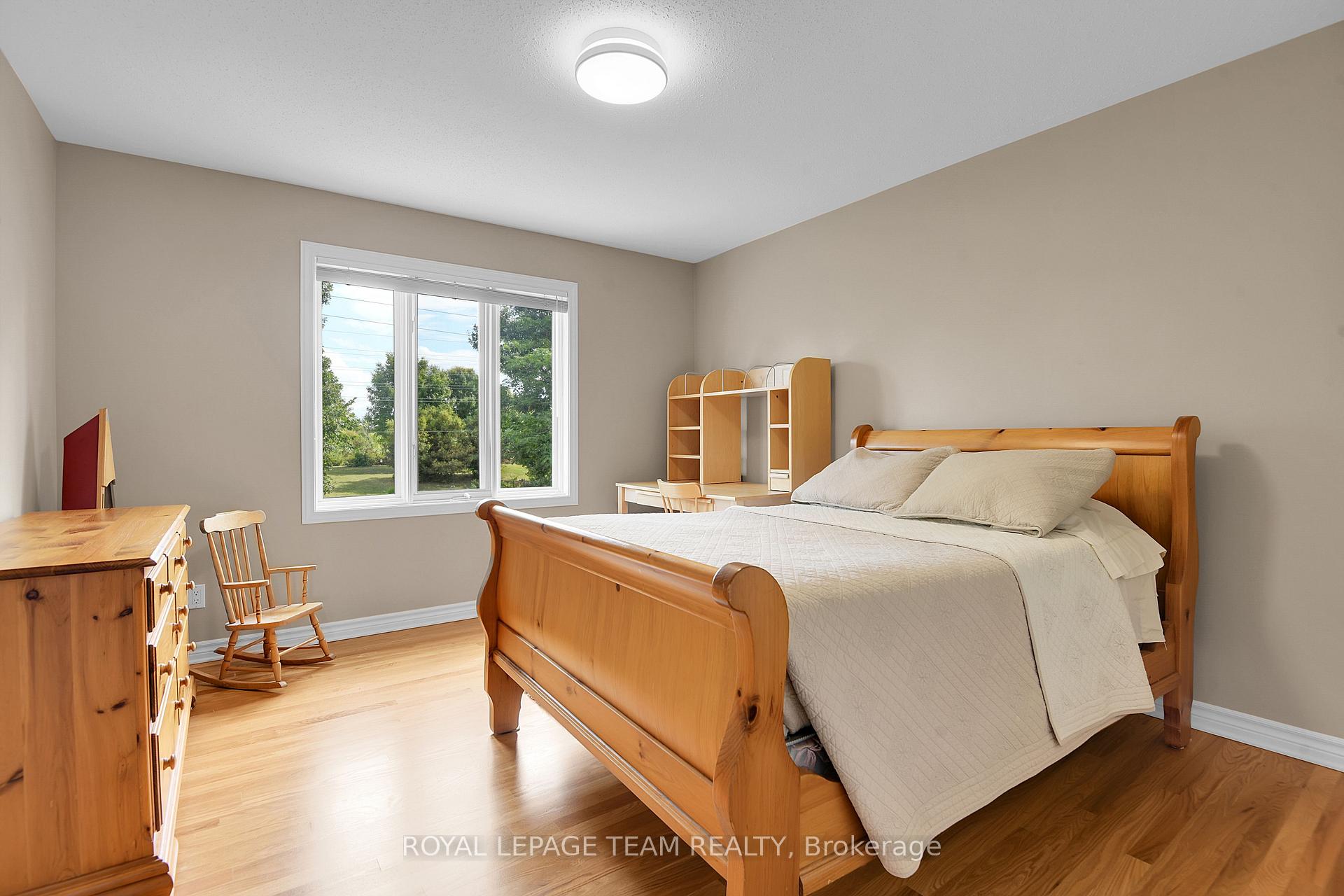 Photo 25 of 33 Northgate Street S, Ottawa, Centrepointe — HOMEH