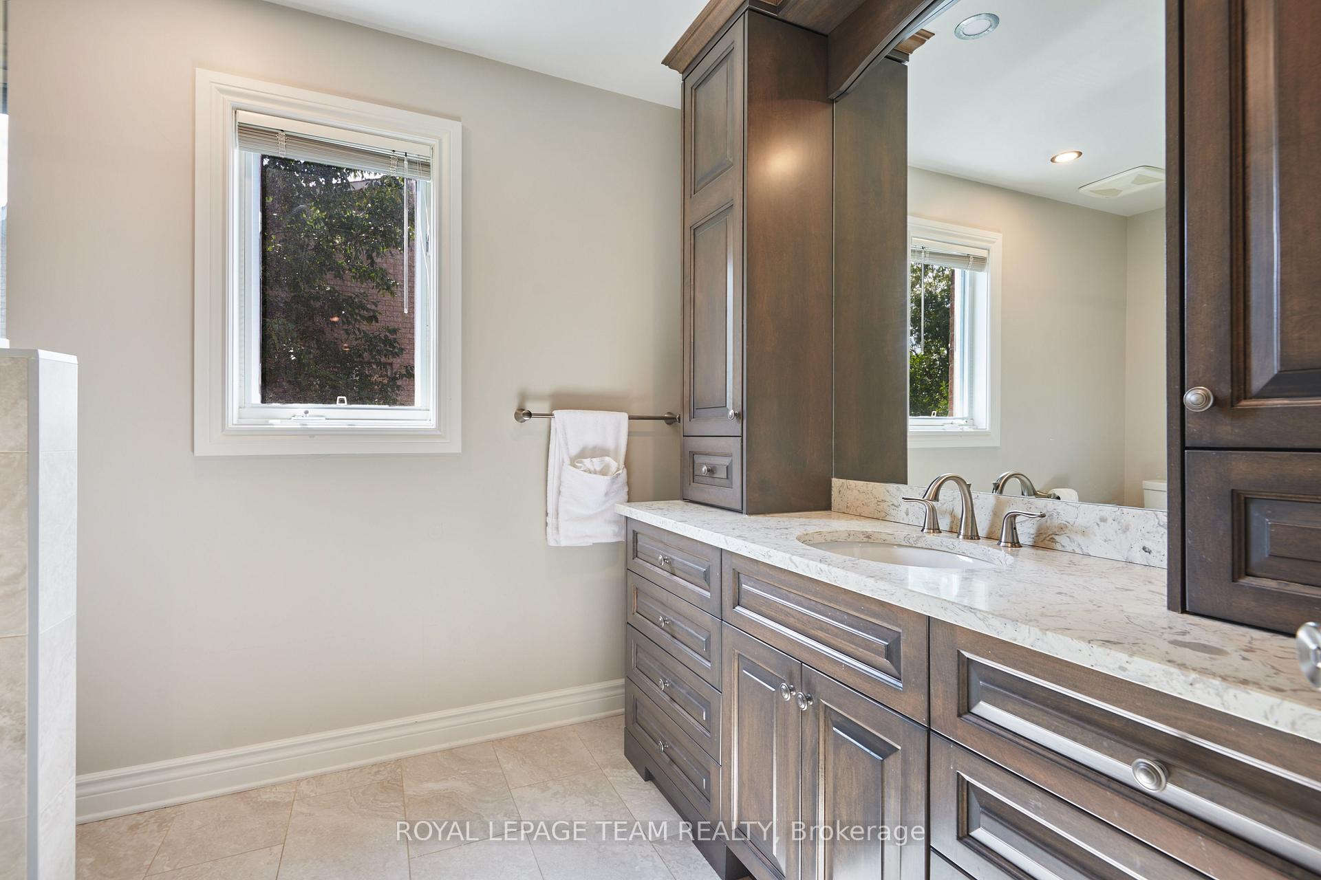 Photo 27 of 33 Northgate Street S, Ottawa, Centrepointe — HOMEH