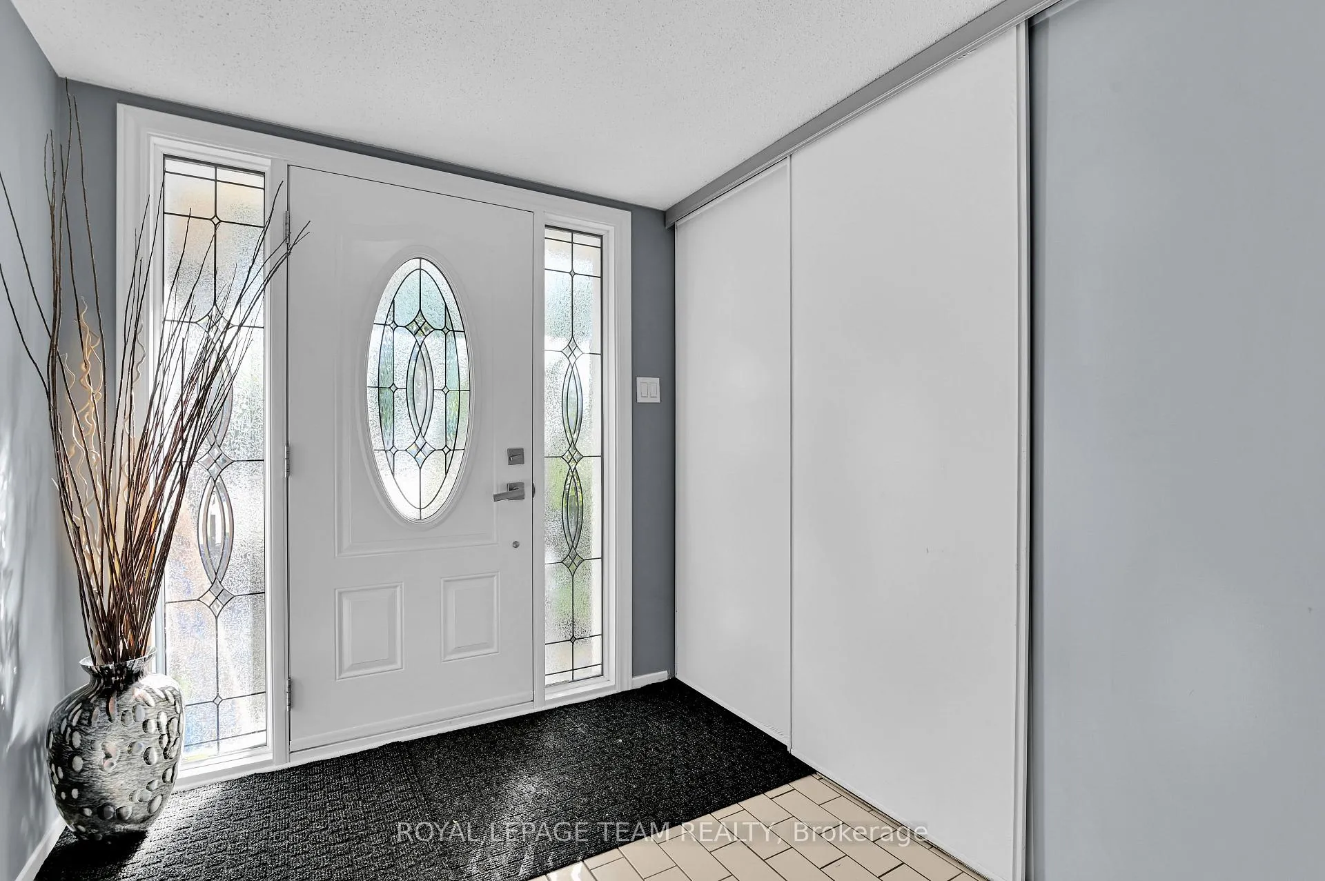 Photo 3 of 140 Centrepointe Drive, Ottawa, Centrepointe — HOMEH