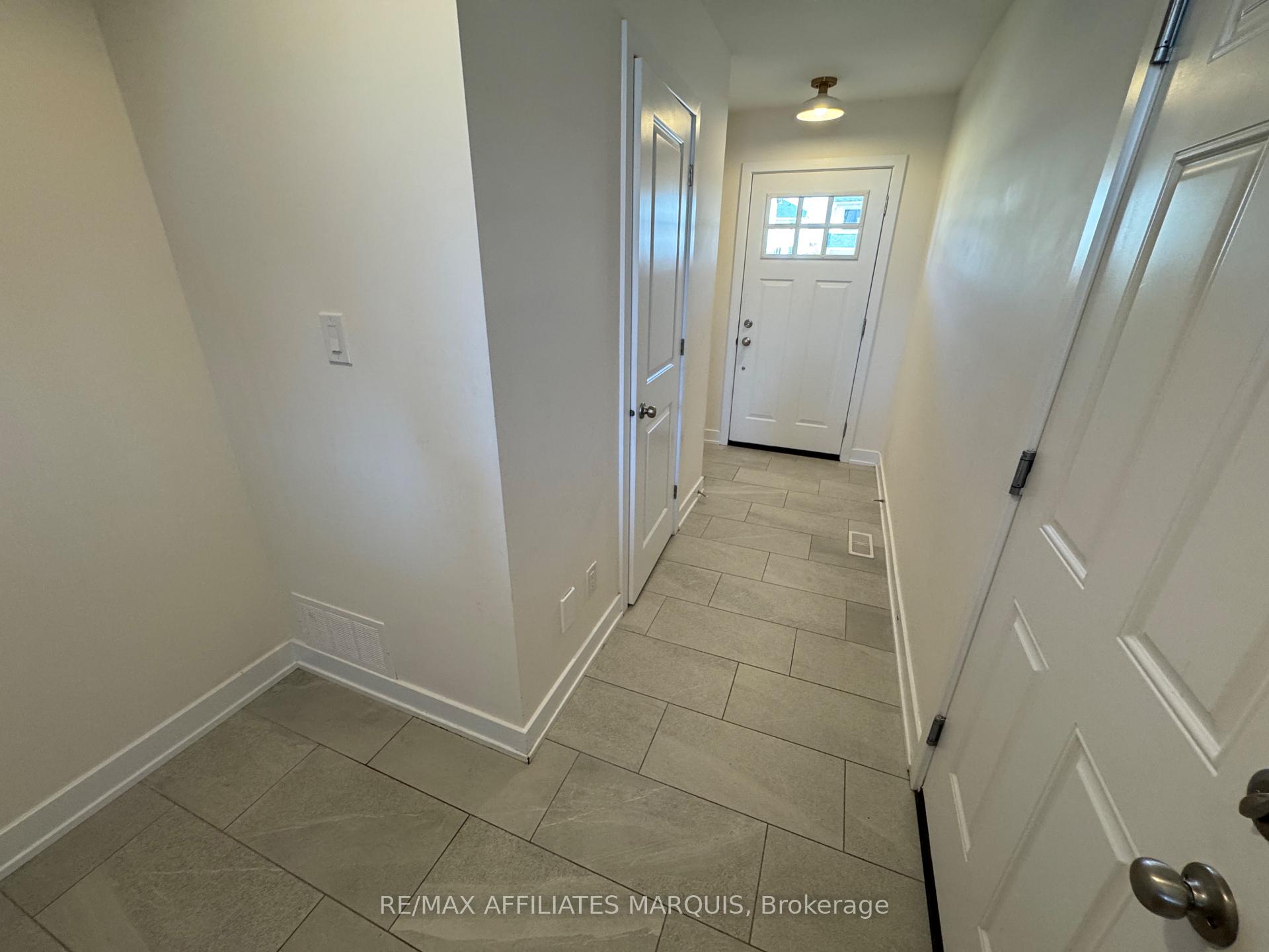 Photo 4 of 21 Margaret Graham Terrace, Smiths Falls — HOMEH
