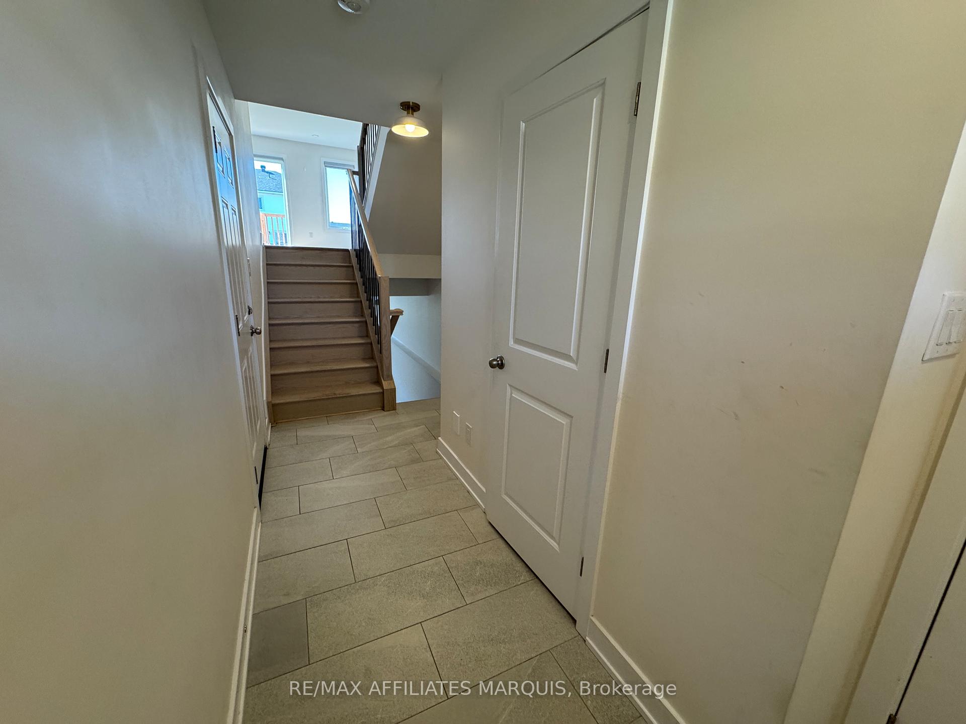 Photo 5 of 21 Margaret Graham Terrace, Smiths Falls — HOMEH