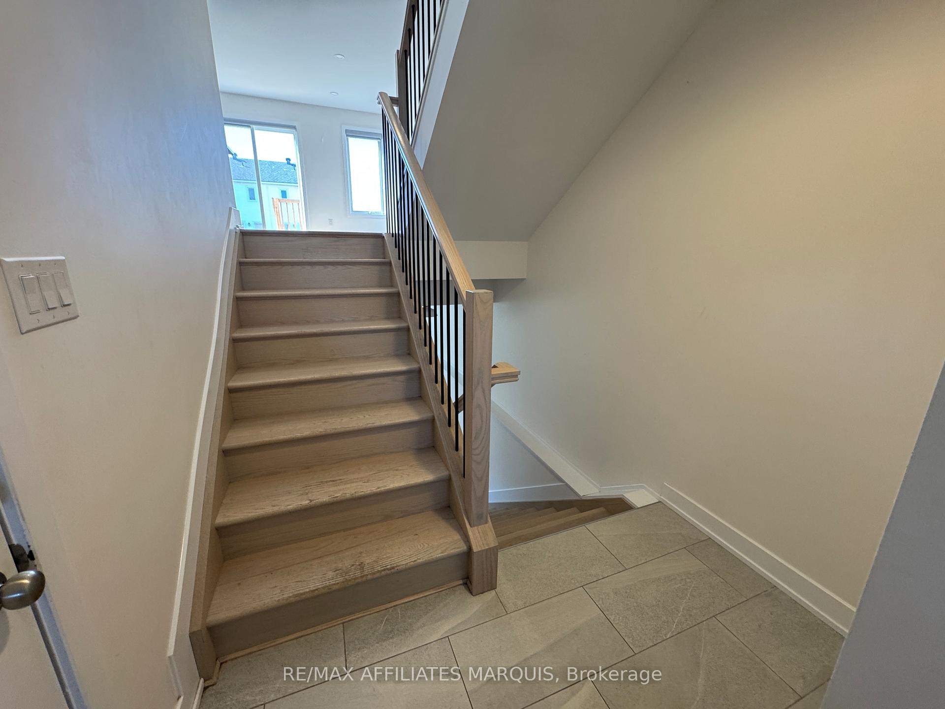 Photo 7 of 21 Margaret Graham Terrace, Smiths Falls — HOMEH