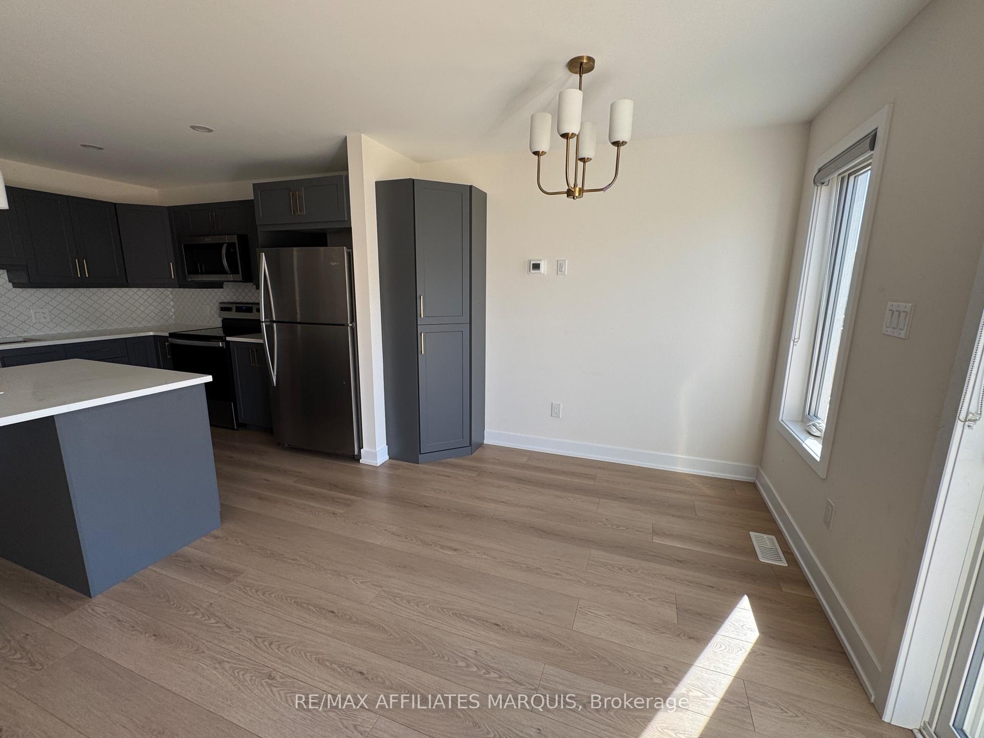 Photo 10 of 21 Margaret Graham Terrace, Smiths Falls — HOMEH