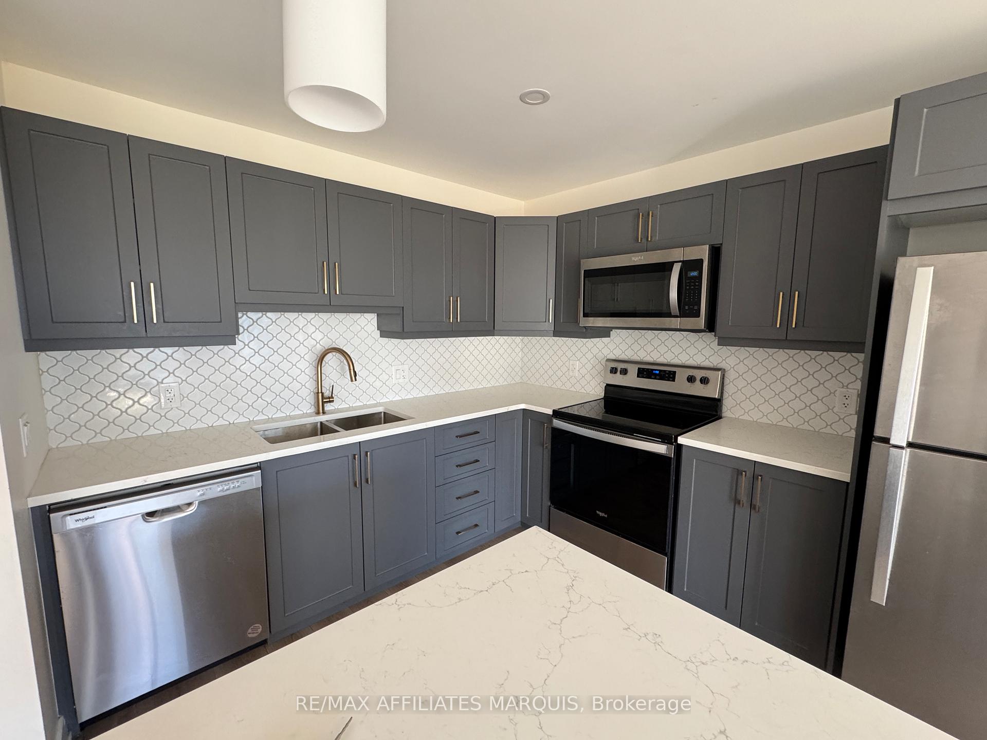 Photo 11 of 21 Margaret Graham Terrace, Smiths Falls — HOMEH