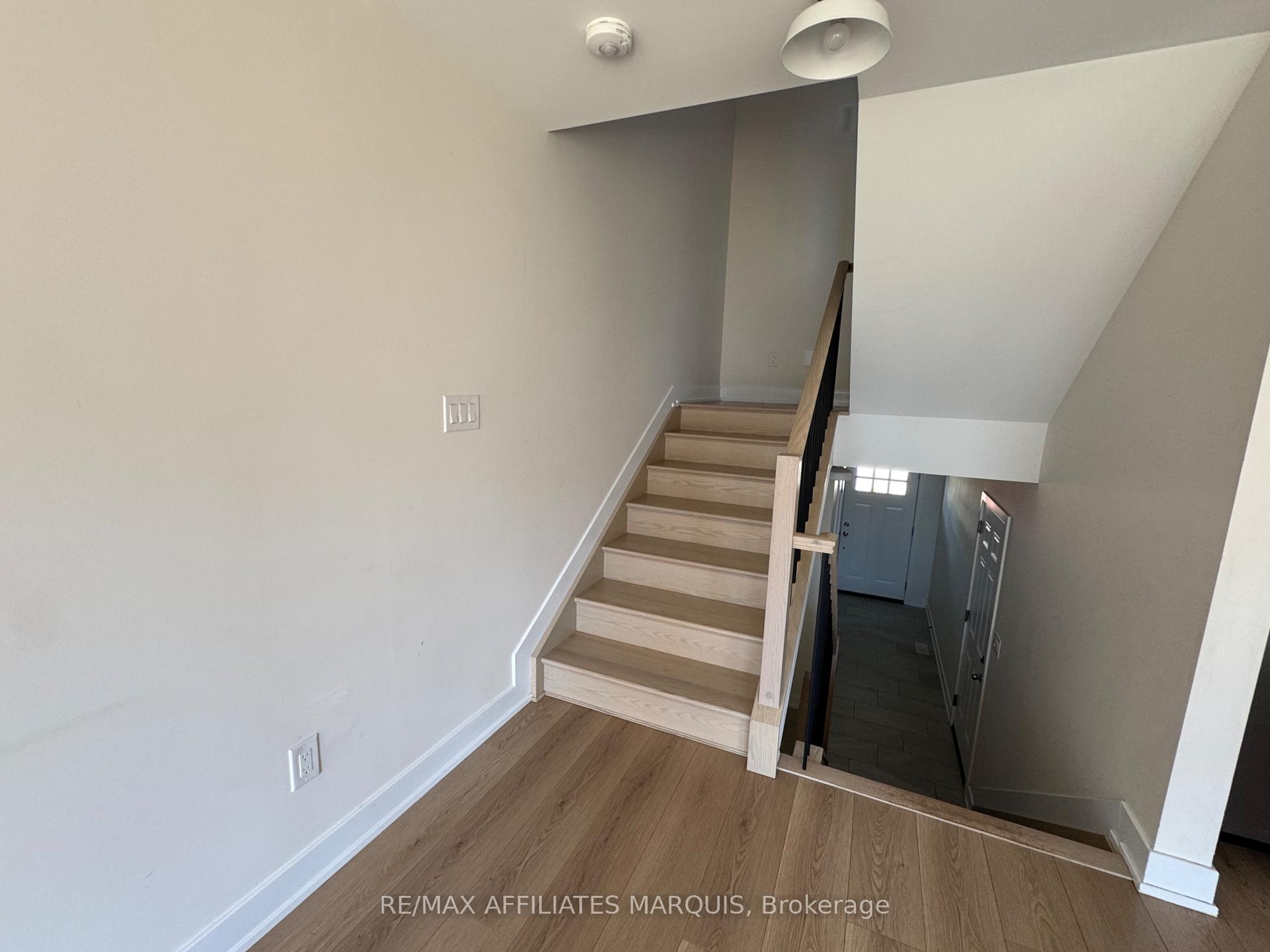 Photo 18 of 21 Margaret Graham Terrace, Smiths Falls — HOMEH