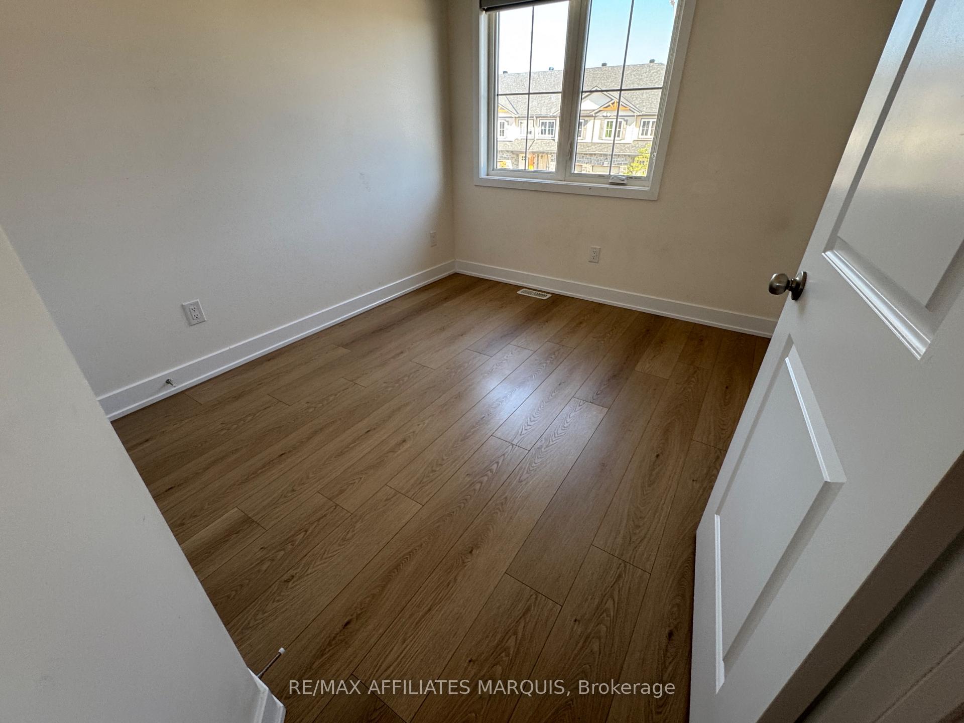 Photo 20 of 21 Margaret Graham Terrace, Smiths Falls — HOMEH
