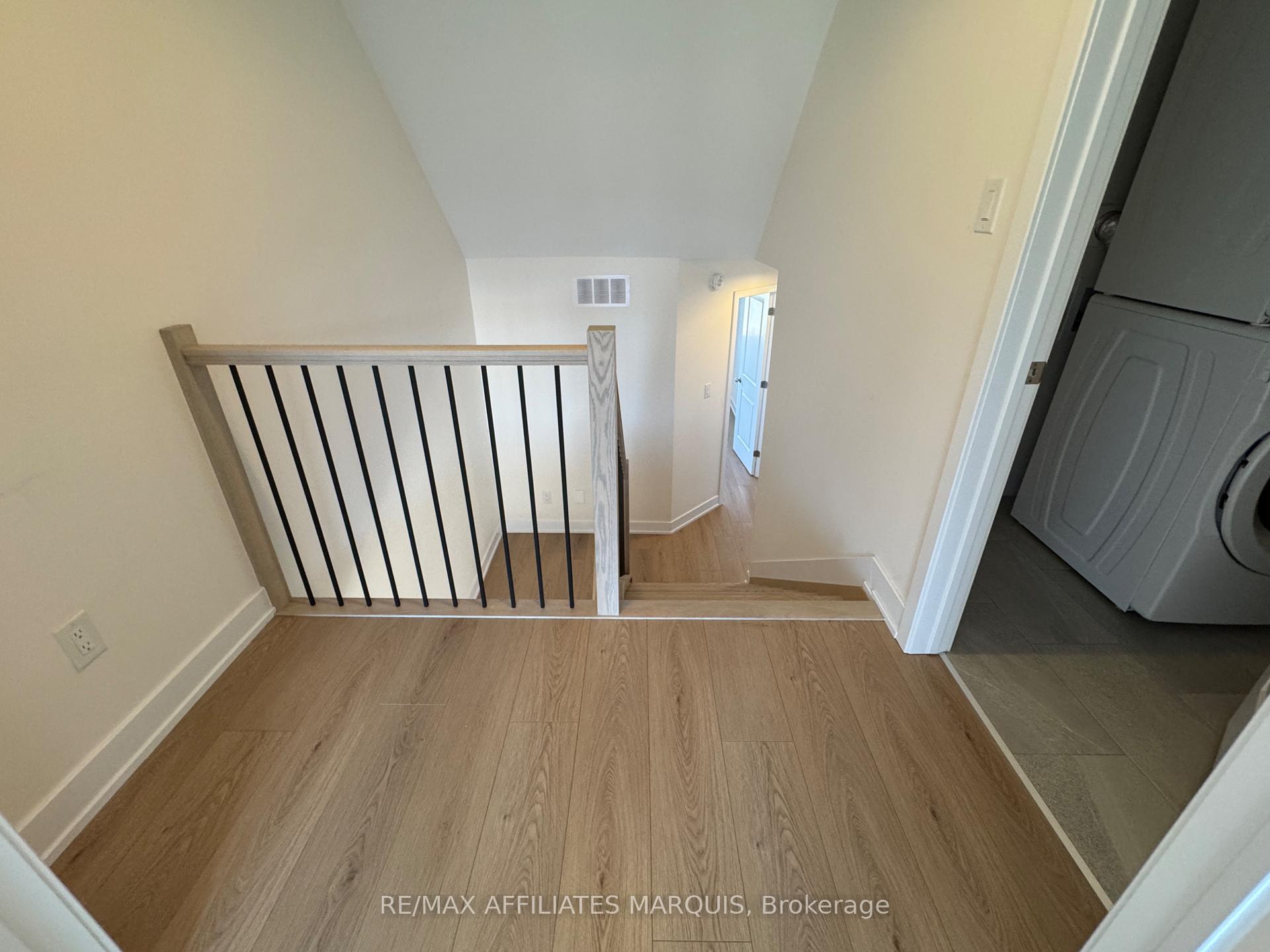 Photo 23 of 21 Margaret Graham Terrace, Smiths Falls — HOMEH