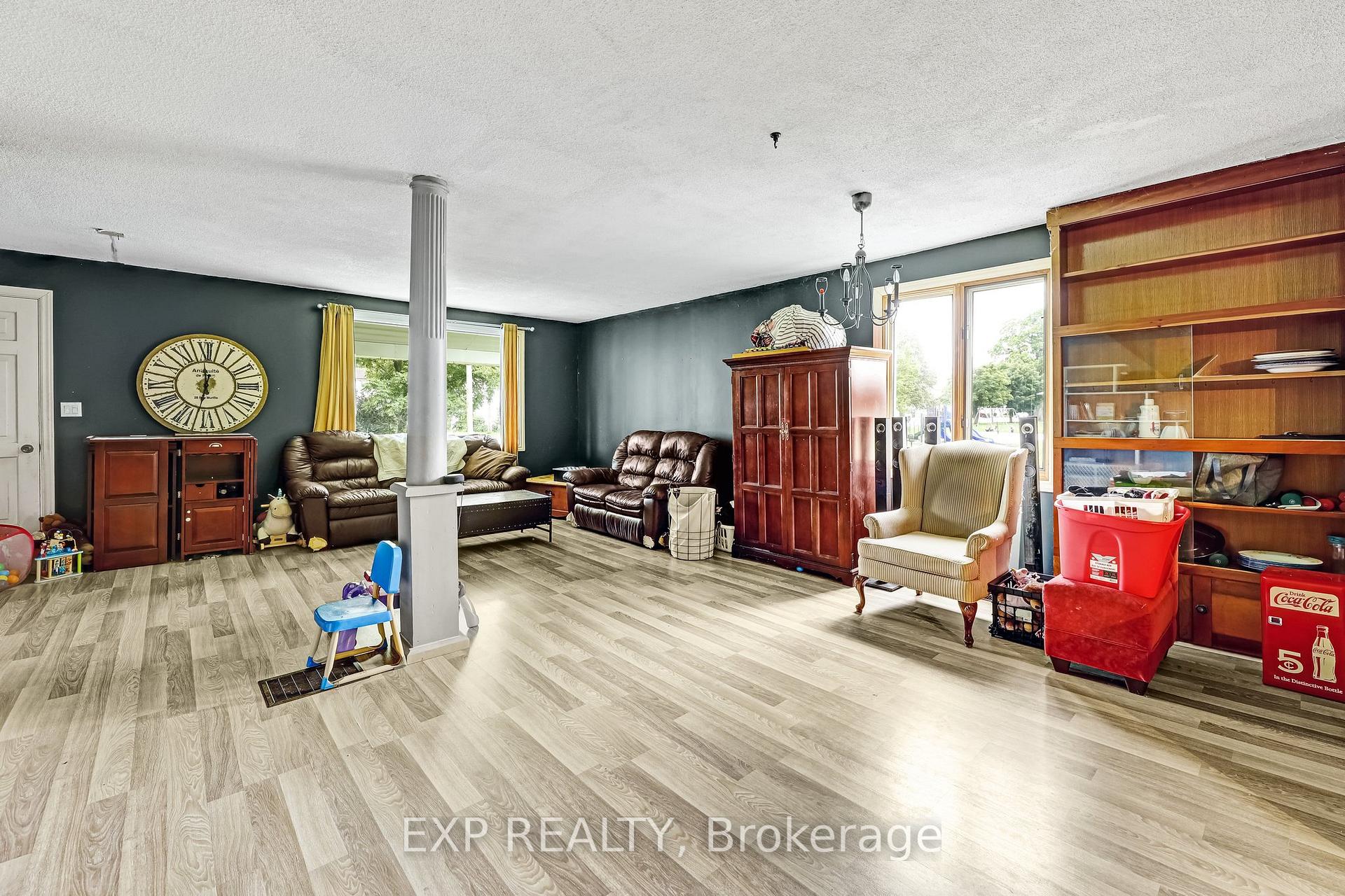 Photo 5 of 56 Victoria Avenue E, South Huron, Stephen — HOMEH