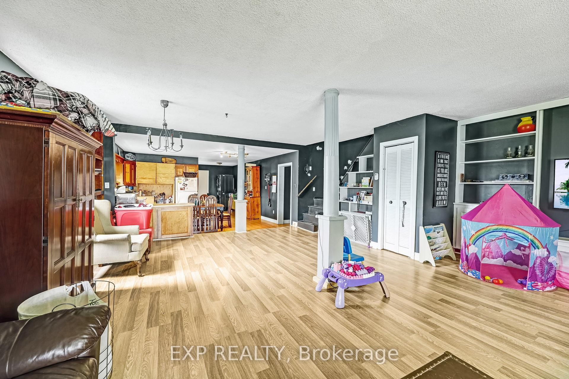 Photo 9 of 56 Victoria Avenue E, South Huron, Stephen — HOMEH
