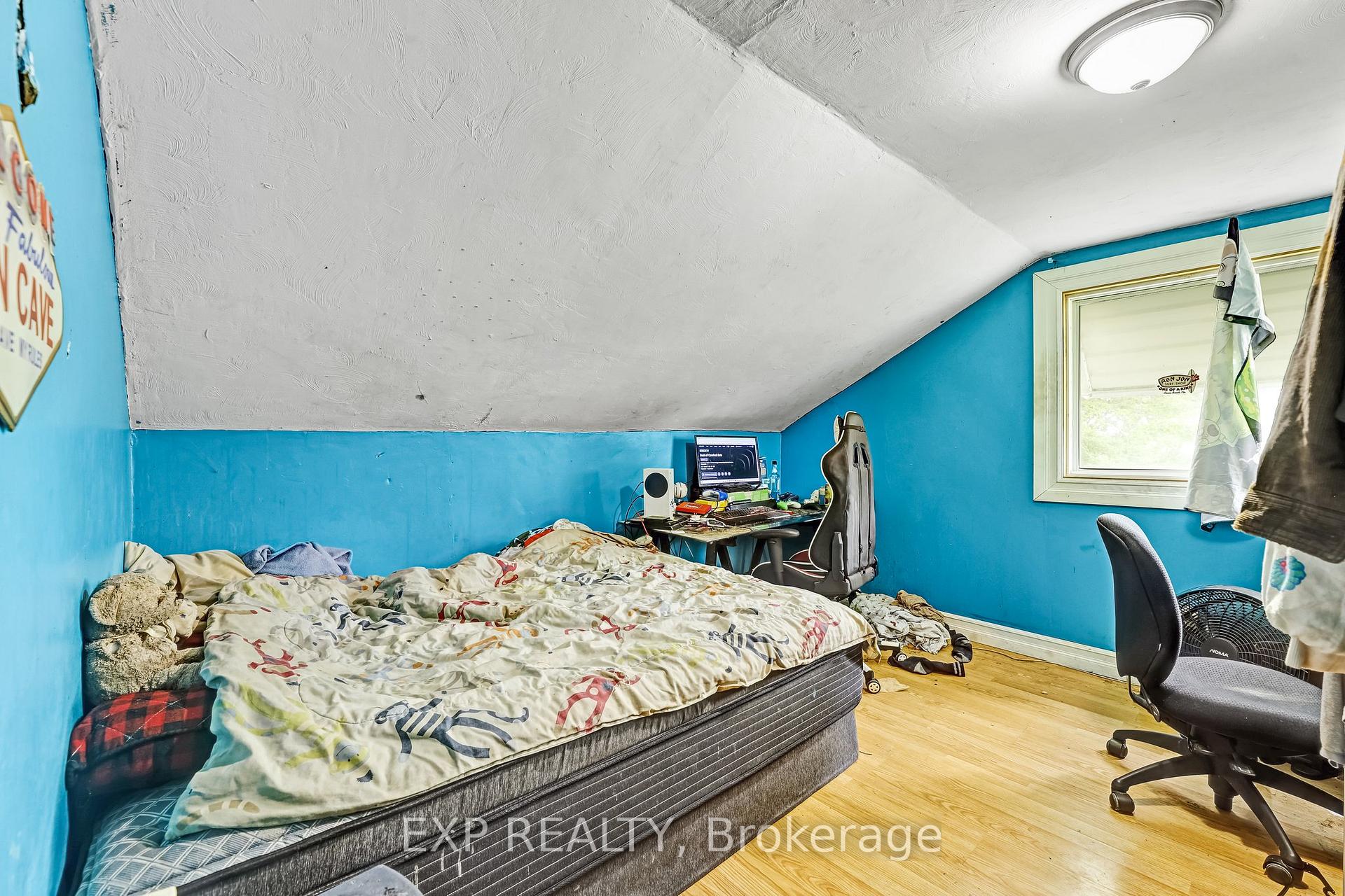 Photo 29 of 56 Victoria Avenue E, South Huron, Stephen — HOMEH