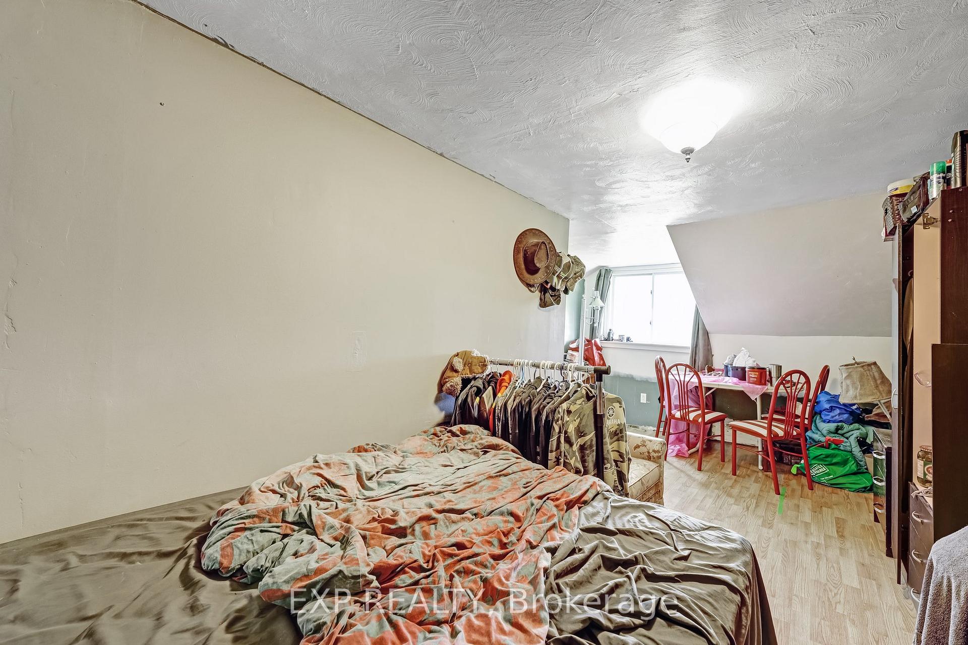 Photo 32 of 56 Victoria Avenue E, South Huron, Stephen — HOMEH