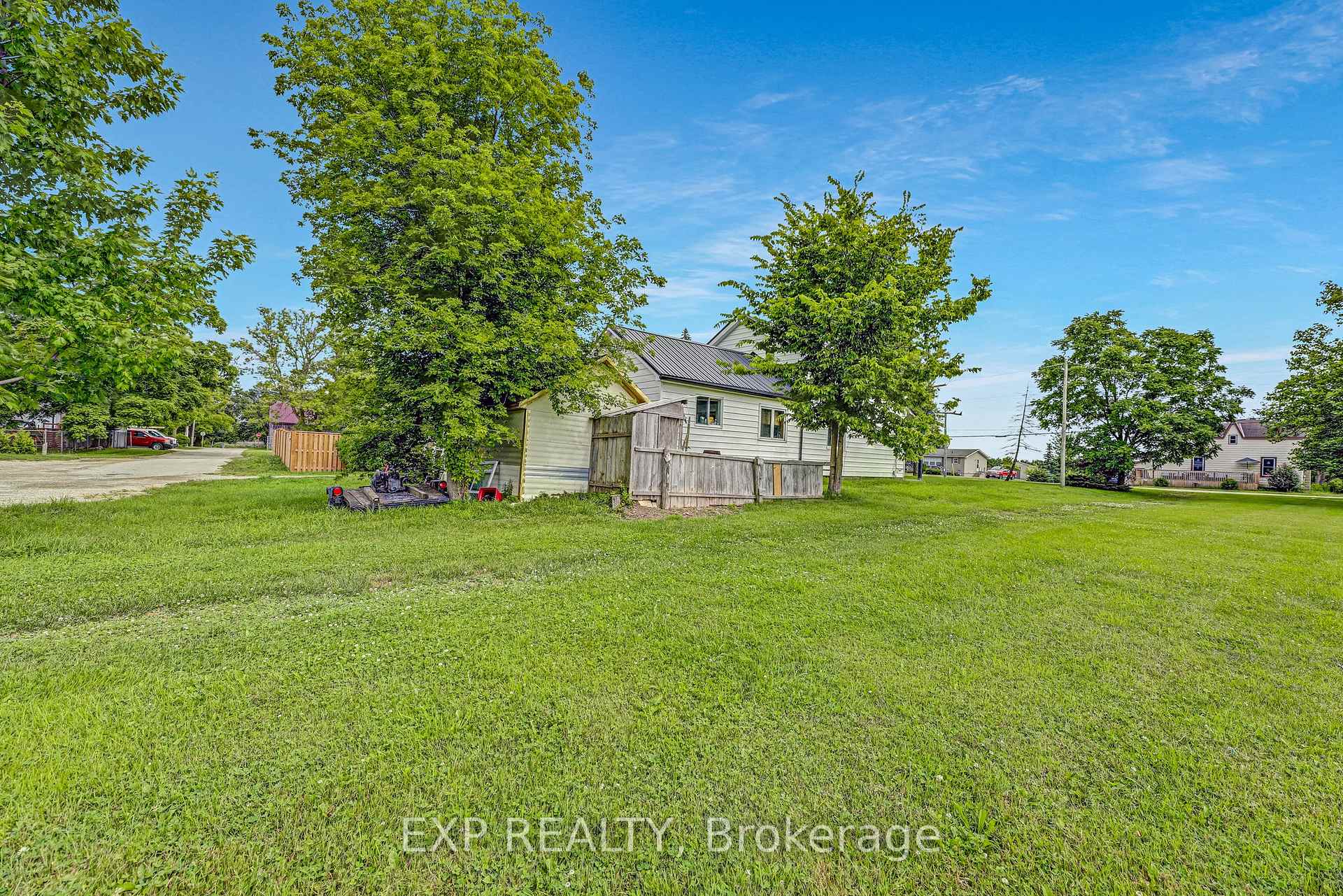 Photo 37 of 56 Victoria Avenue E, South Huron, Stephen — HOMEH