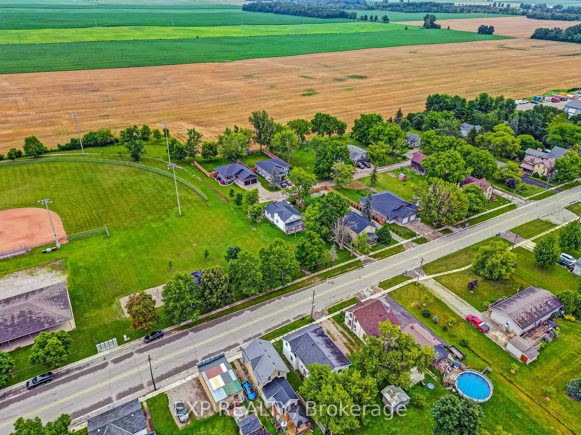 Photo 42 of 56 Victoria Avenue E, South Huron, Stephen — HOMEH