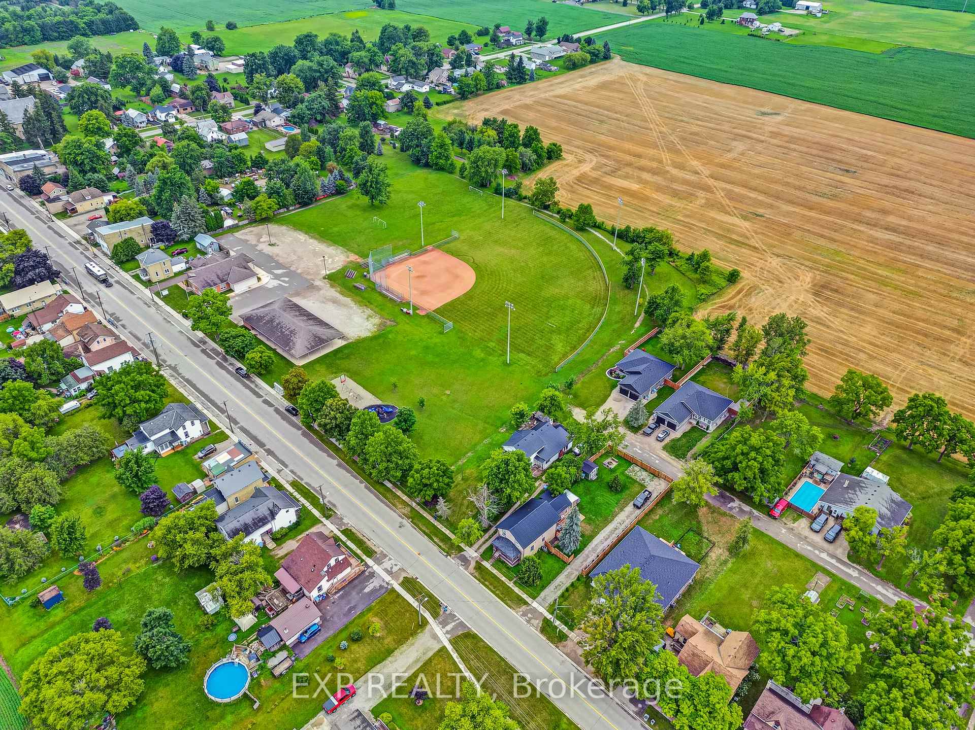 Photo 43 of 56 Victoria Avenue E, South Huron, Stephen — HOMEH