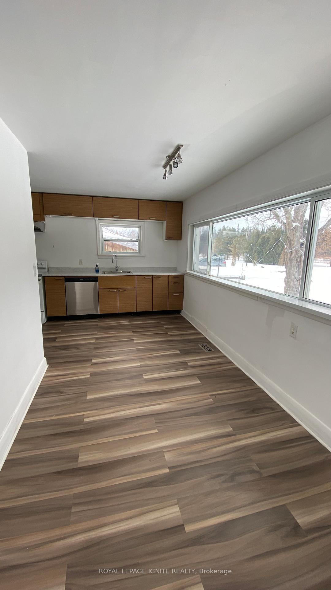 Photo 7 of Unit House, 191 Hwy 47 E, Scugog, Rural Scugog — HOMEH