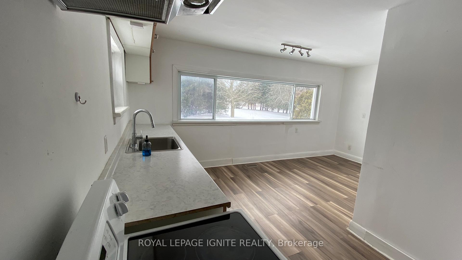 Photo 9 of Unit House, 191 Hwy 47 E, Scugog, Rural Scugog — HOMEH
