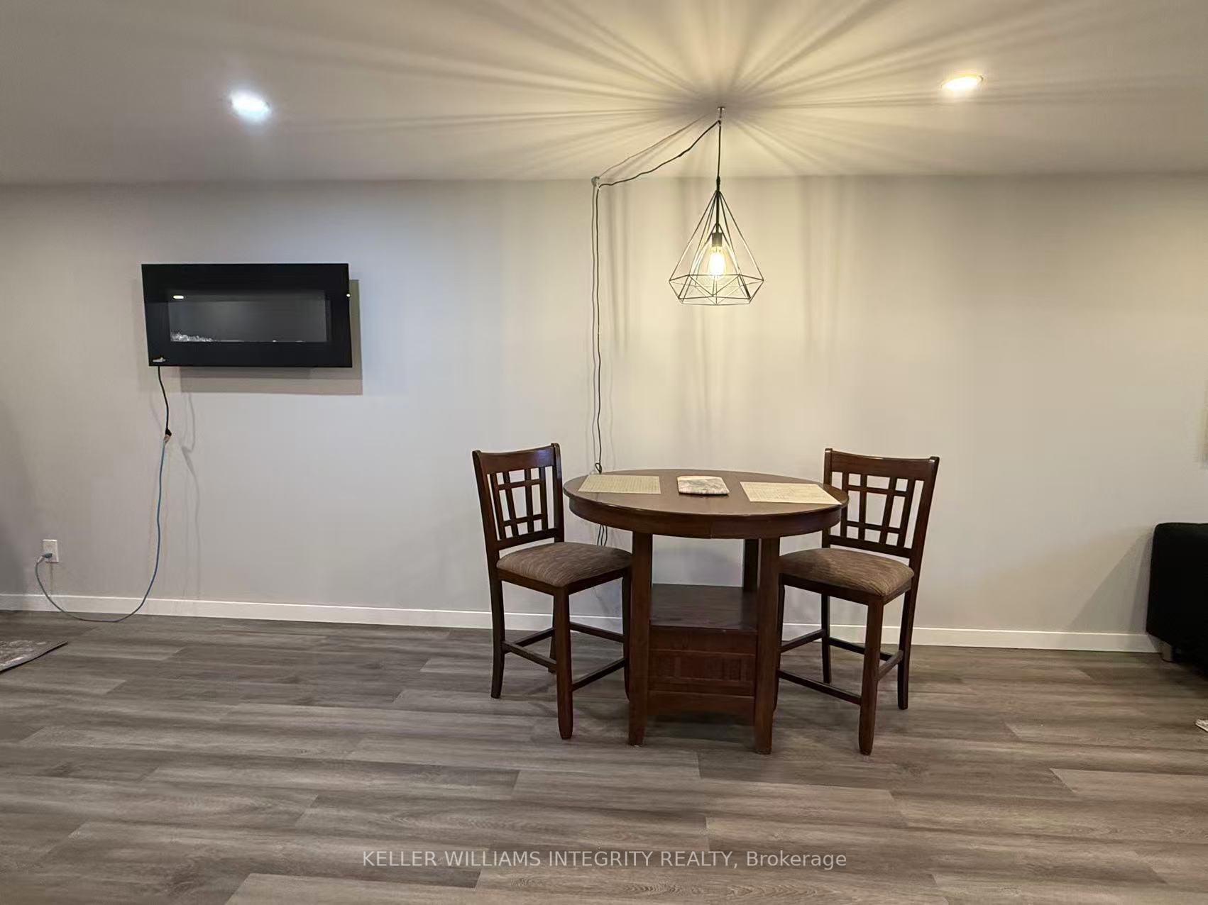 Photo 7 of 106 Elvaston Avenue, Ottawa, Craig Henry/Woodvale — HOMEH