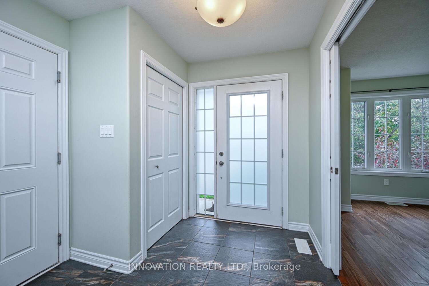 Photo 3 of 28 Code Crescent, Smiths Falls — HOMEH