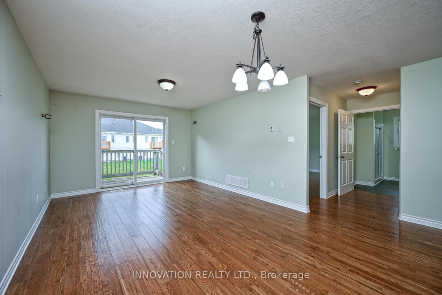 Photo 5 of 28 Code Crescent, Smiths Falls — HOMEH