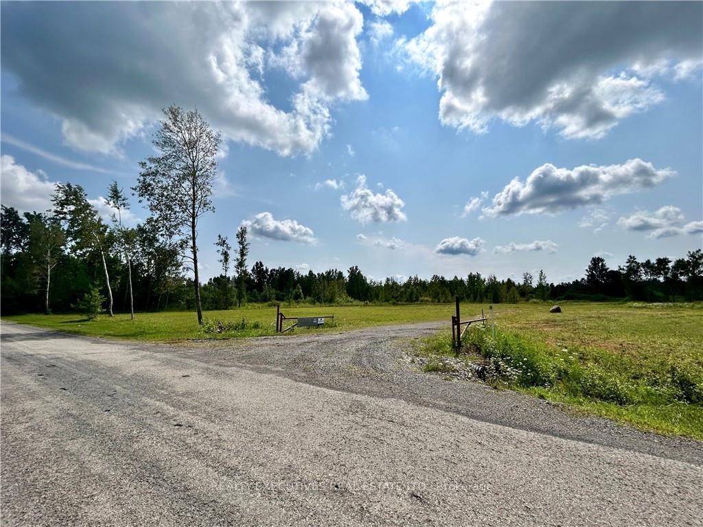 Photo 7 of 3308 Wallace Road, South Dundas, South Dundas (Matilda) Twp — HOMEH