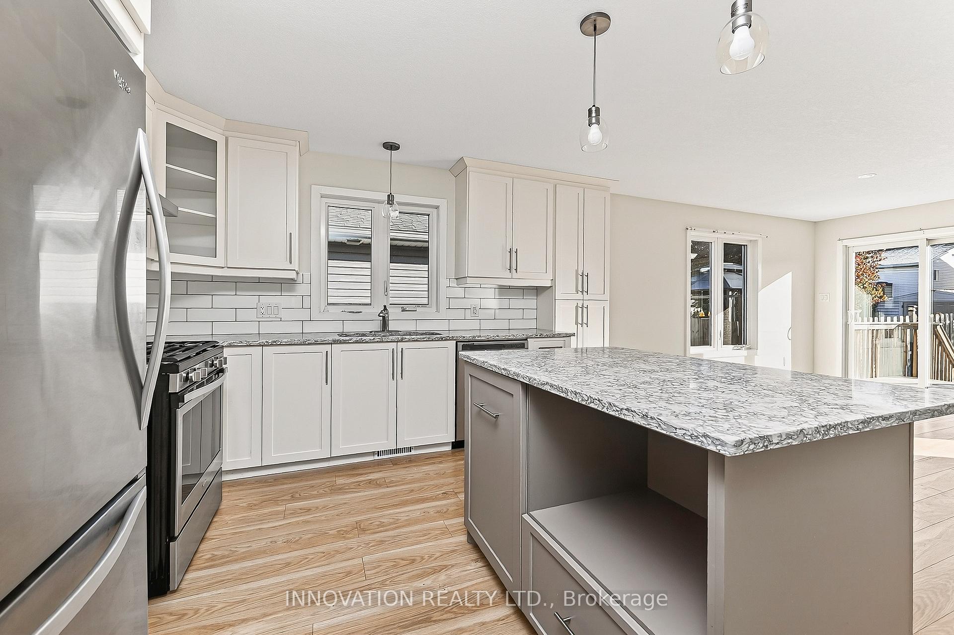 Photo 6 of 5 Lee Avenue, Smiths Falls — HOMEH
