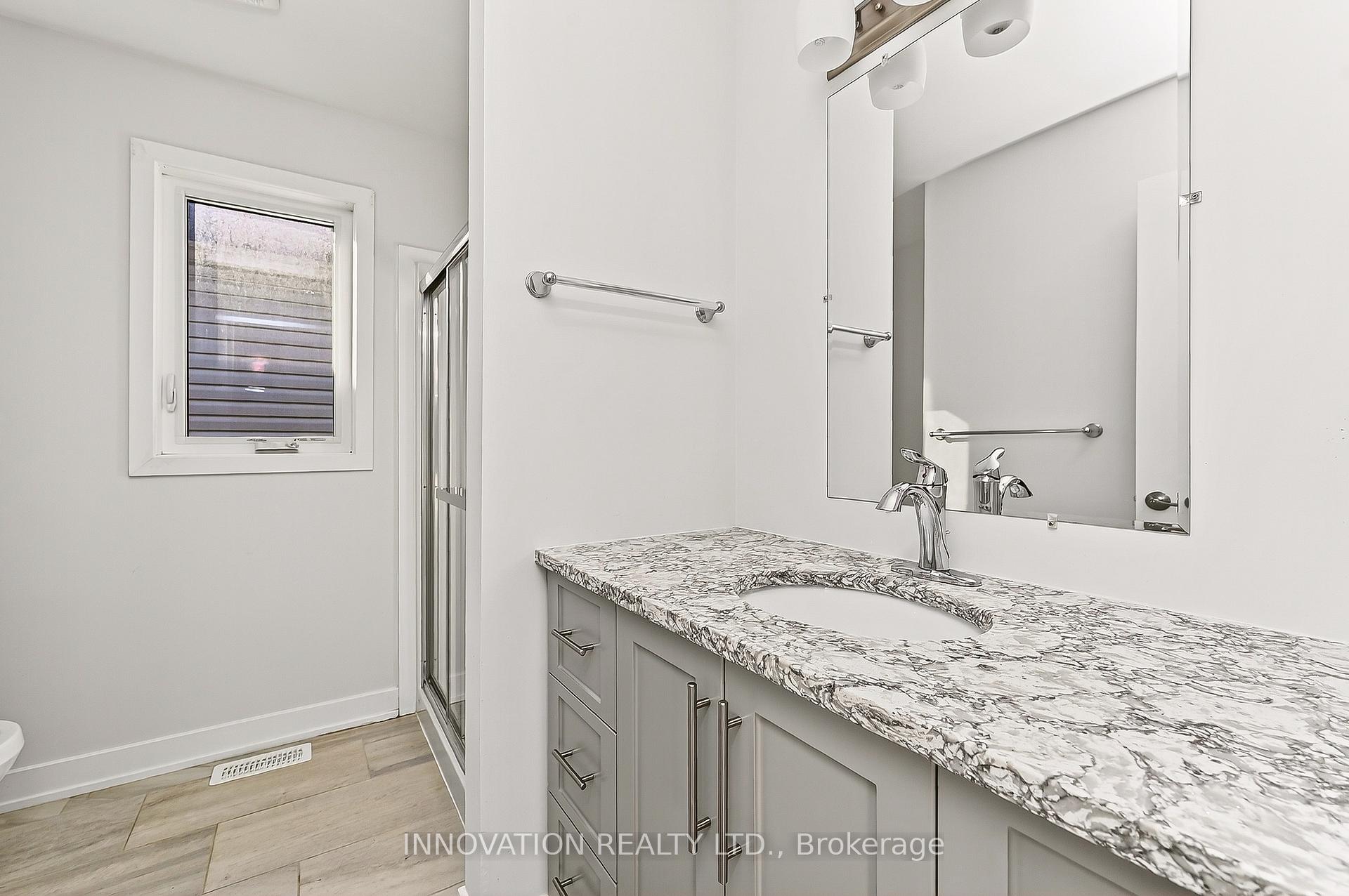 Photo 10 of 5 Lee Avenue, Smiths Falls — HOMEH