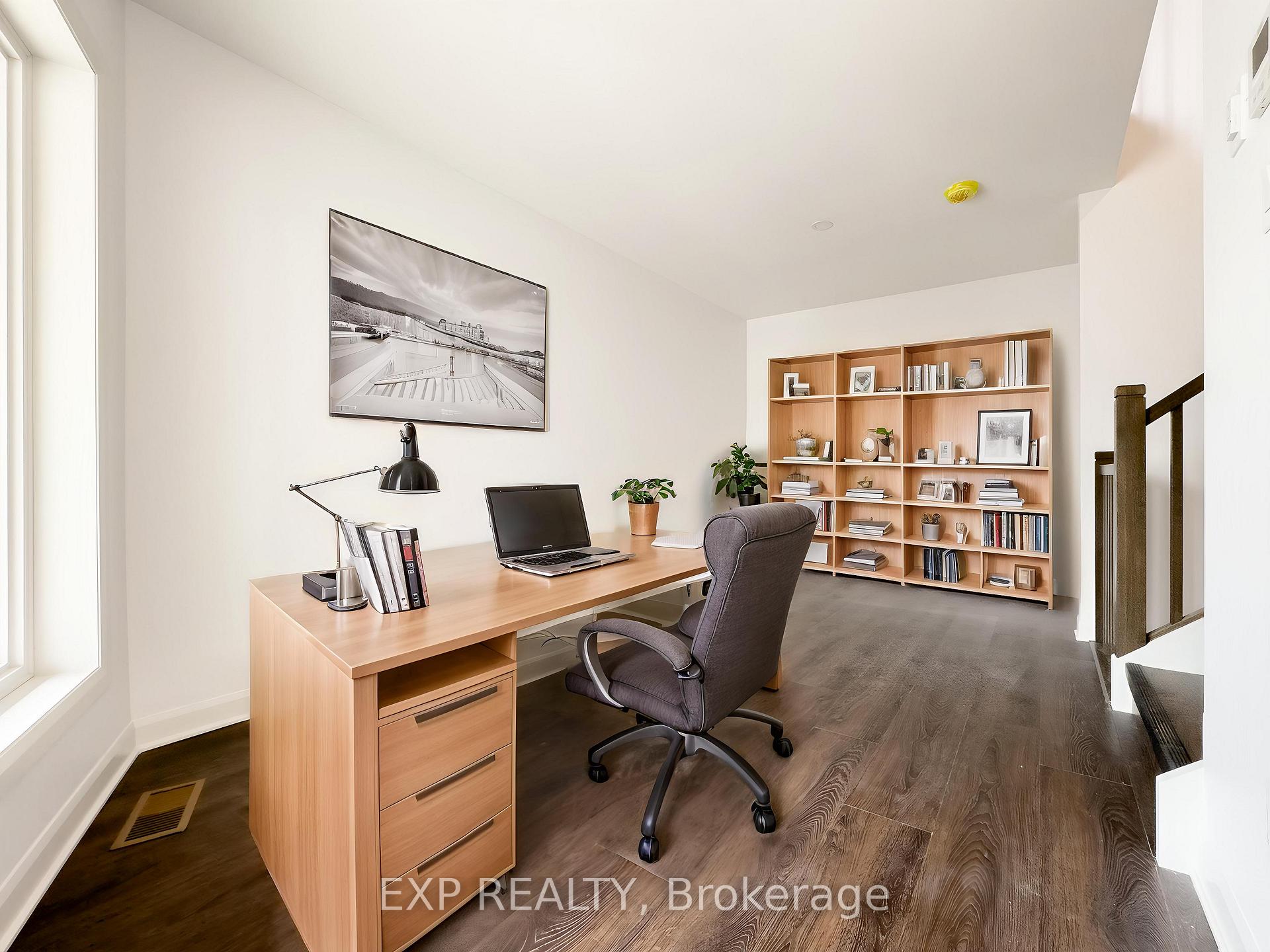 Photo 7 of Unit A, 25 Fair Oaks Crescent, Ottawa, Craig Henry/Woodvale — HOMEH