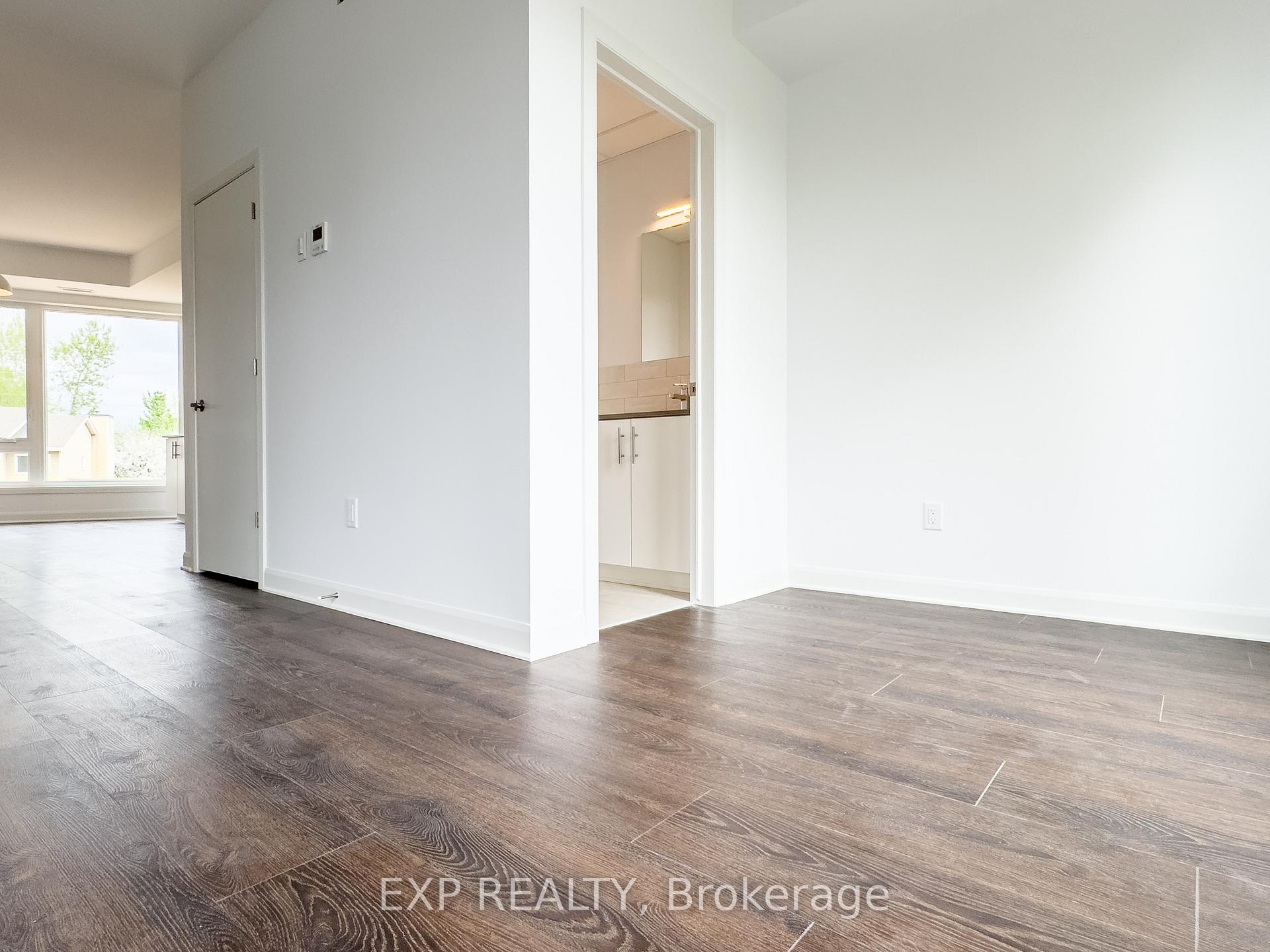 Photo 14 of Unit A, 25 Fair Oaks Crescent, Ottawa, Craig Henry/Woodvale — HOMEH