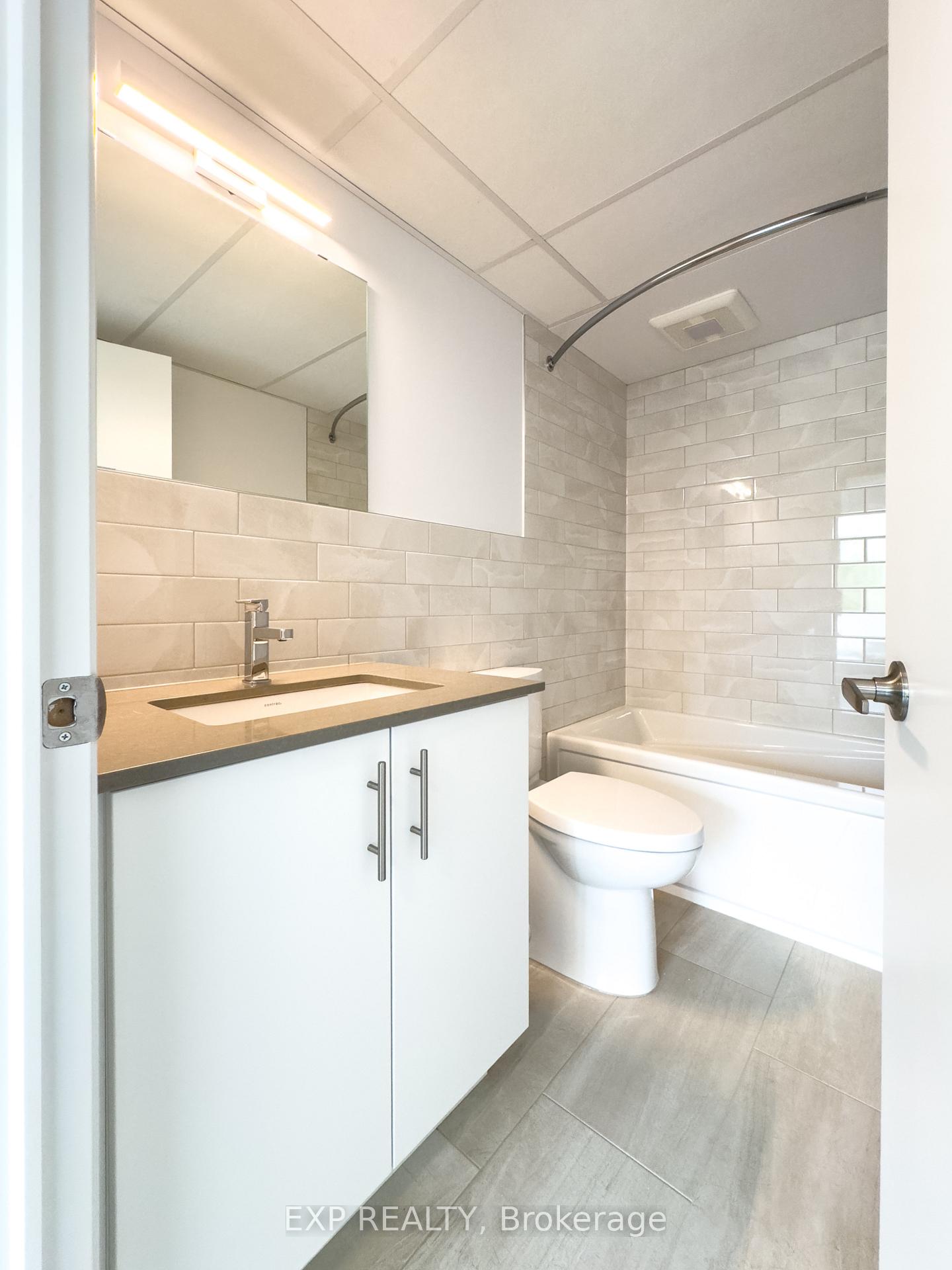 Photo 24 of Unit A, 25 Fair Oaks Crescent, Ottawa, Craig Henry/Woodvale — HOMEH