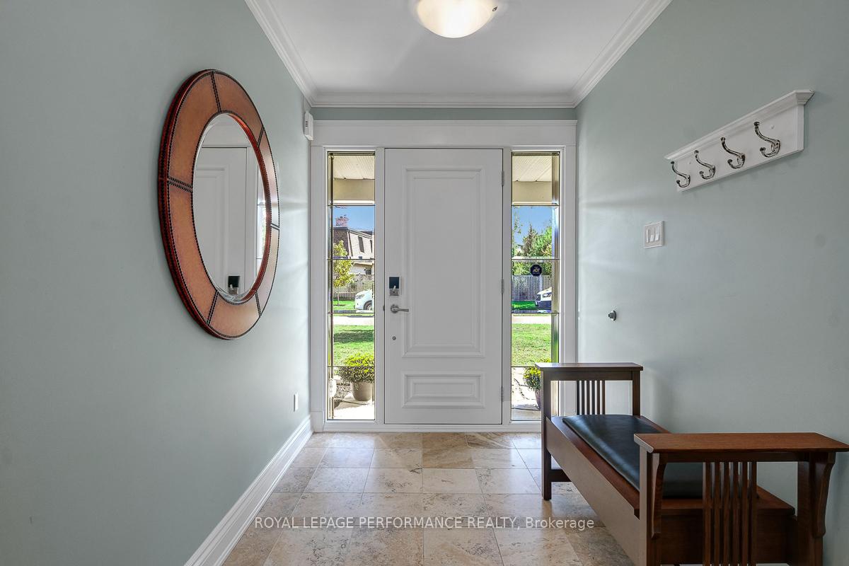 Photo 2 of 3 Parkland Crescent, Ottawa, Arlington Woods — HOMEH