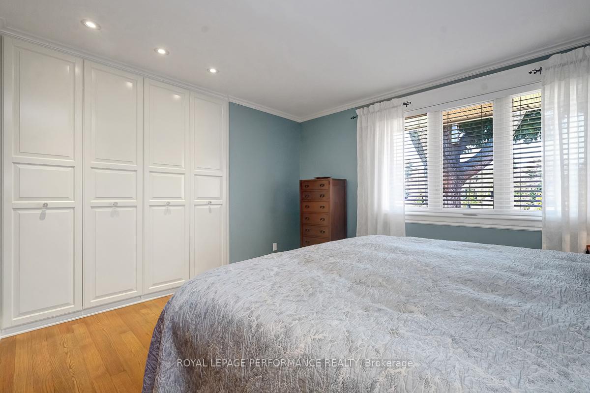 Photo 13 of 3 Parkland Crescent, Ottawa, Arlington Woods — HOMEH