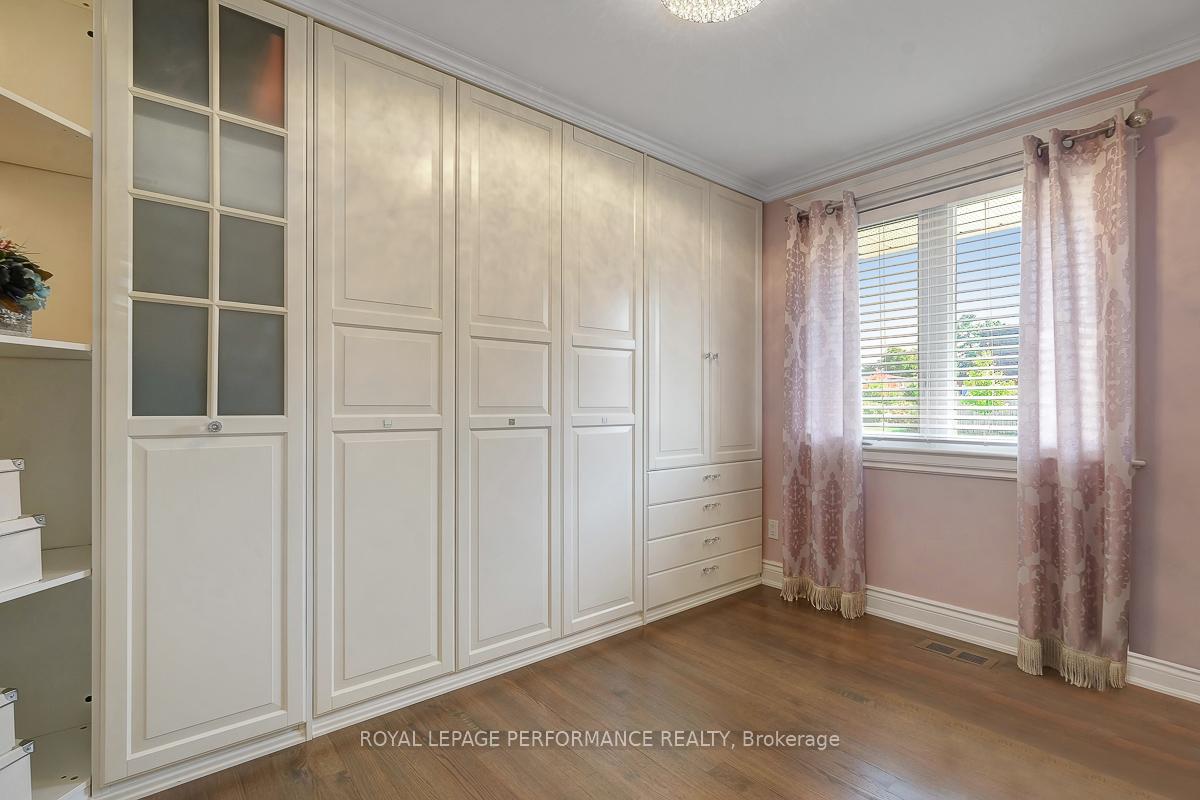 Photo 15 of 3 Parkland Crescent, Ottawa, Arlington Woods — HOMEH