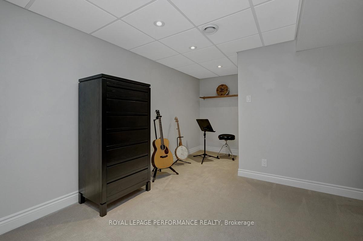 Photo 21 of 3 Parkland Crescent, Ottawa, Arlington Woods — HOMEH