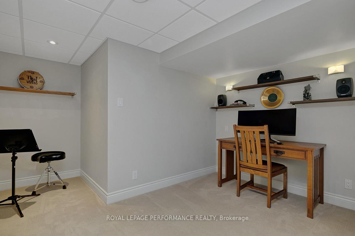 Photo 22 of 3 Parkland Crescent, Ottawa, Arlington Woods — HOMEH