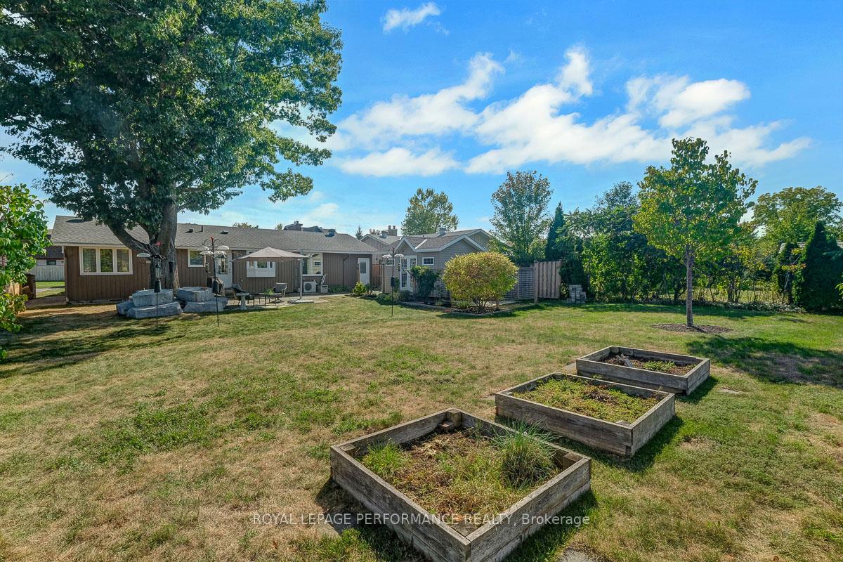 Photo 24 of 3 Parkland Crescent, Ottawa, Arlington Woods — HOMEH