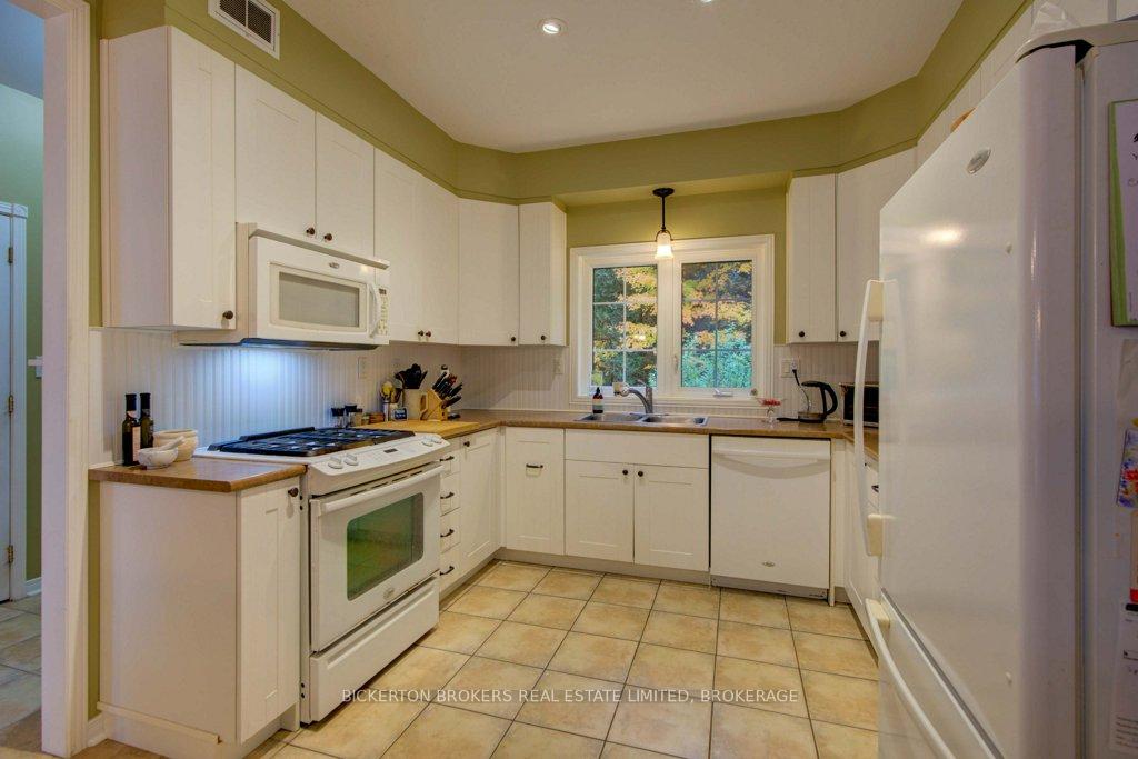 Photo 45 of 252 D LB2 Coons Road E, Rideau Lakes, Rideau Lakes (Bastard) Twp — HOMEH