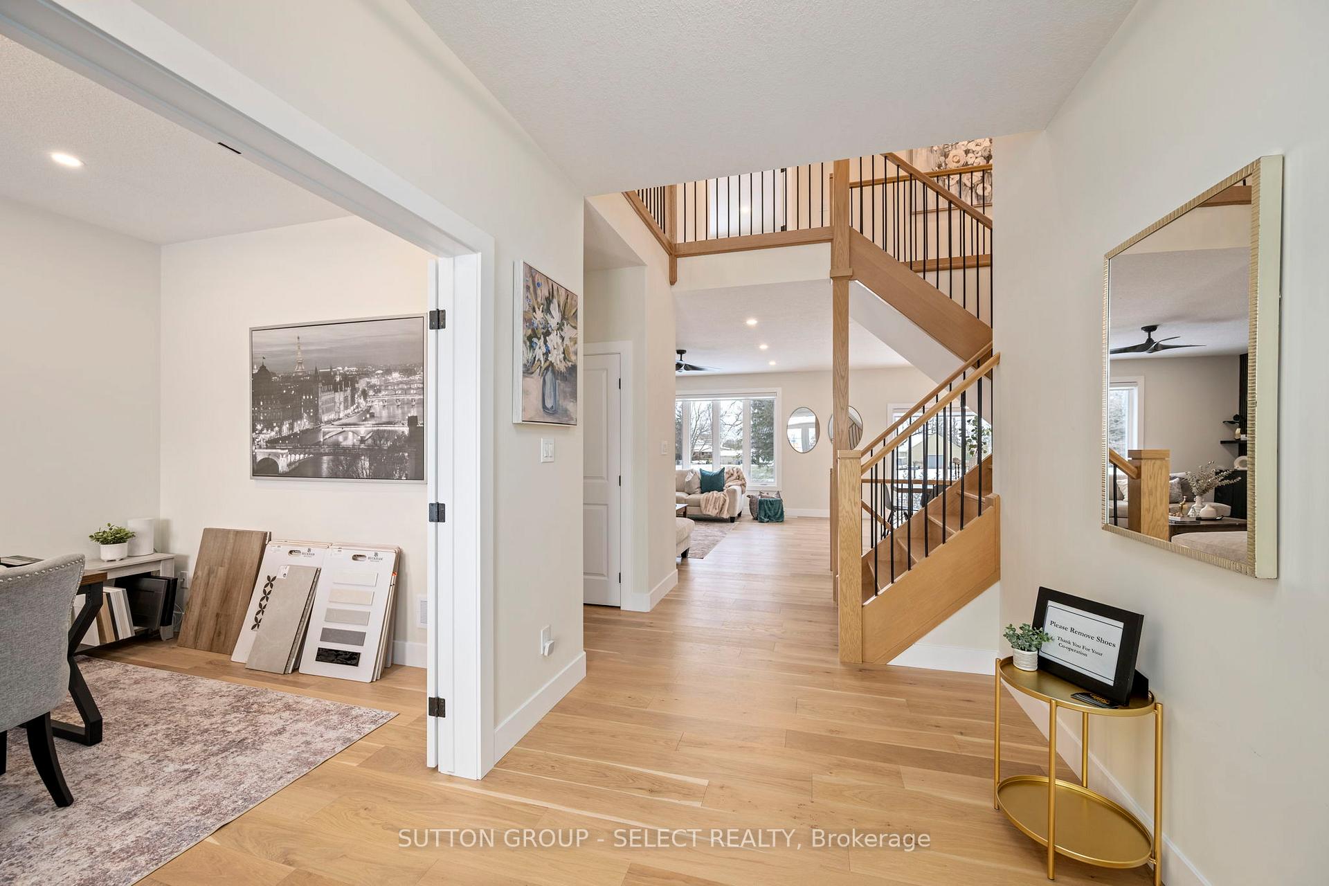 Photo 4 of 50 Royal Crescent, Southwold, Talbotville — HOMEH